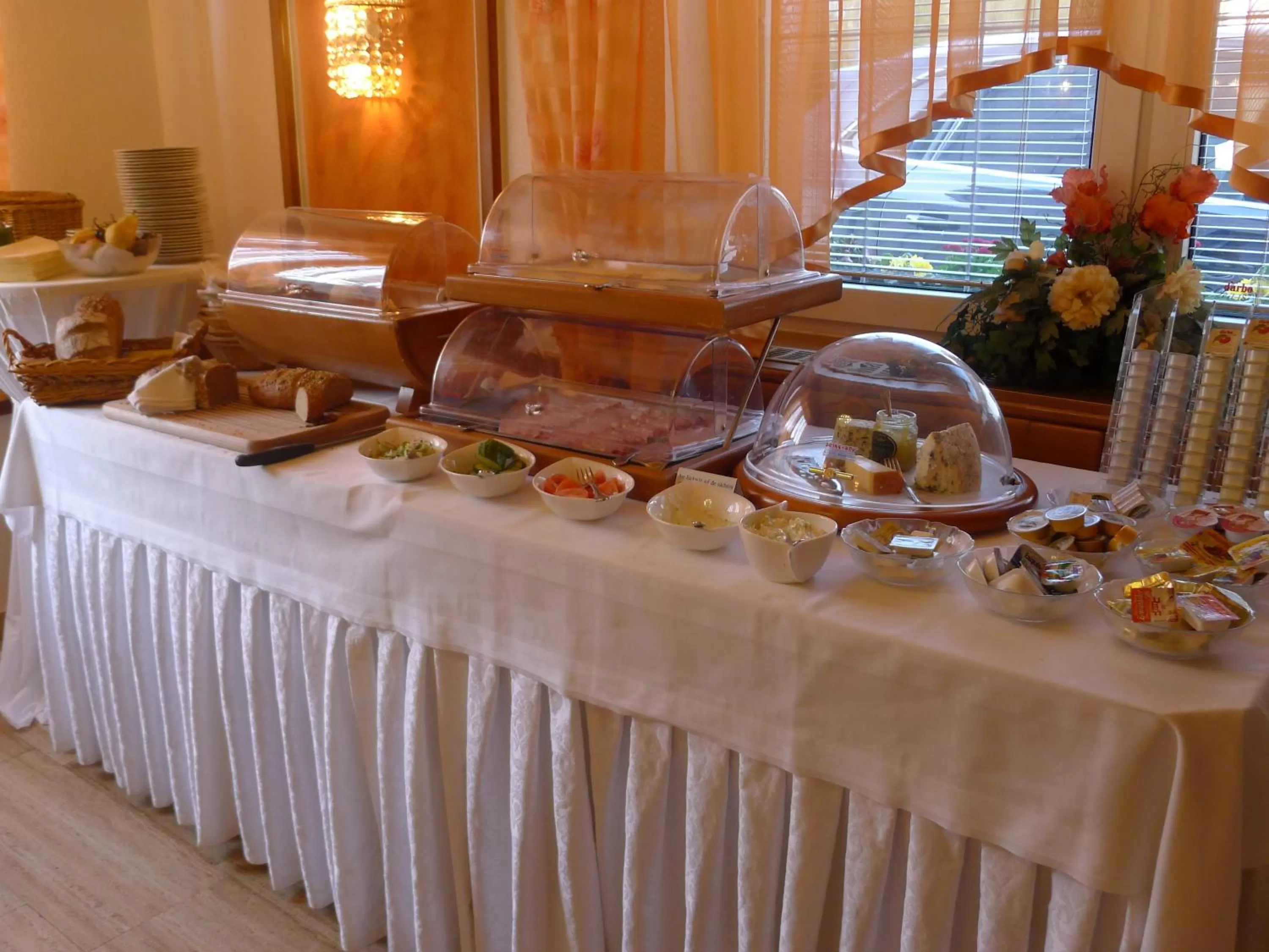 Restaurant/places to eat in Hotel Restaurant Böck "Roter Hahn"