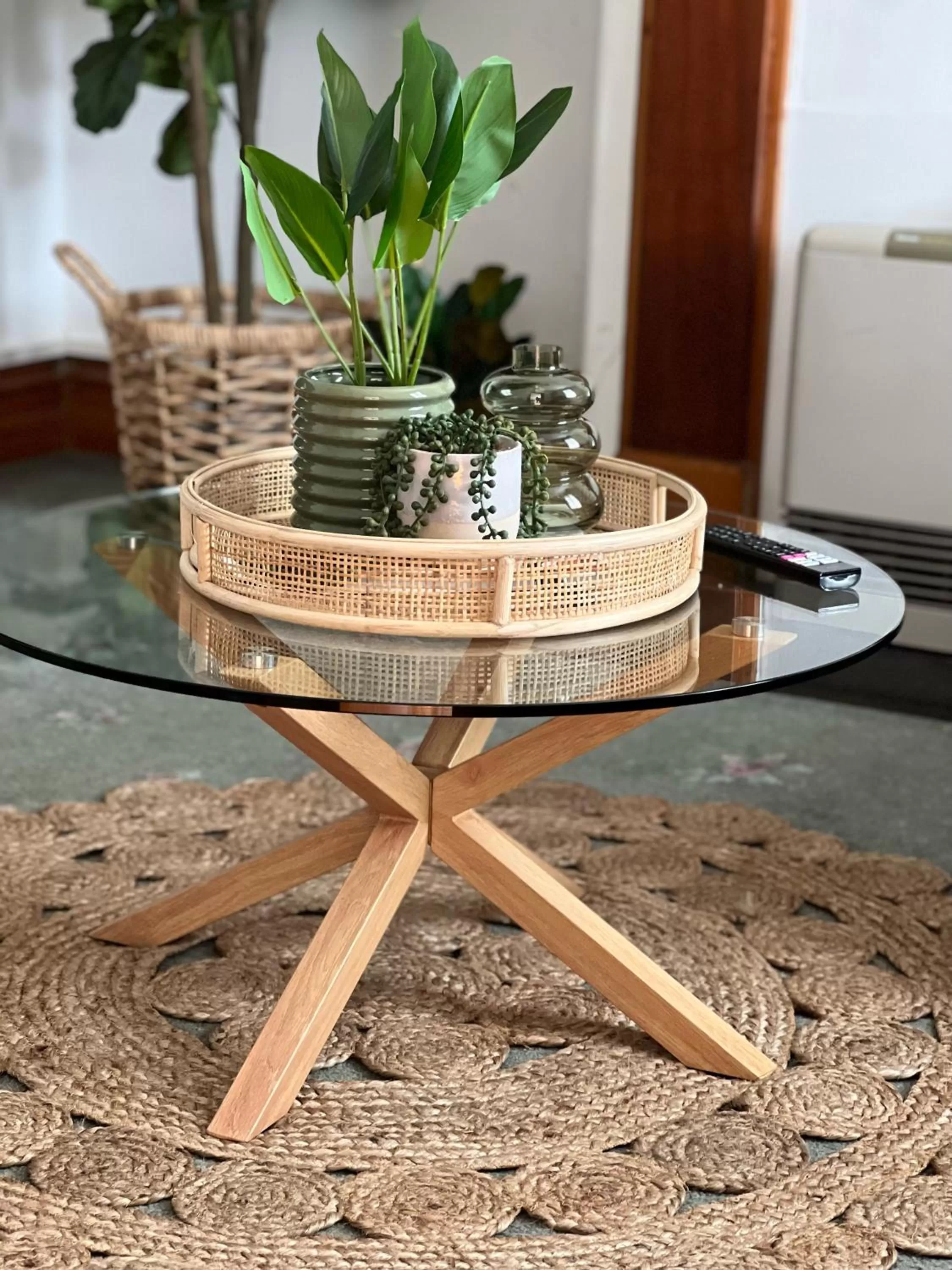 Living room in Seacombe House Motor Inn Port Fairy