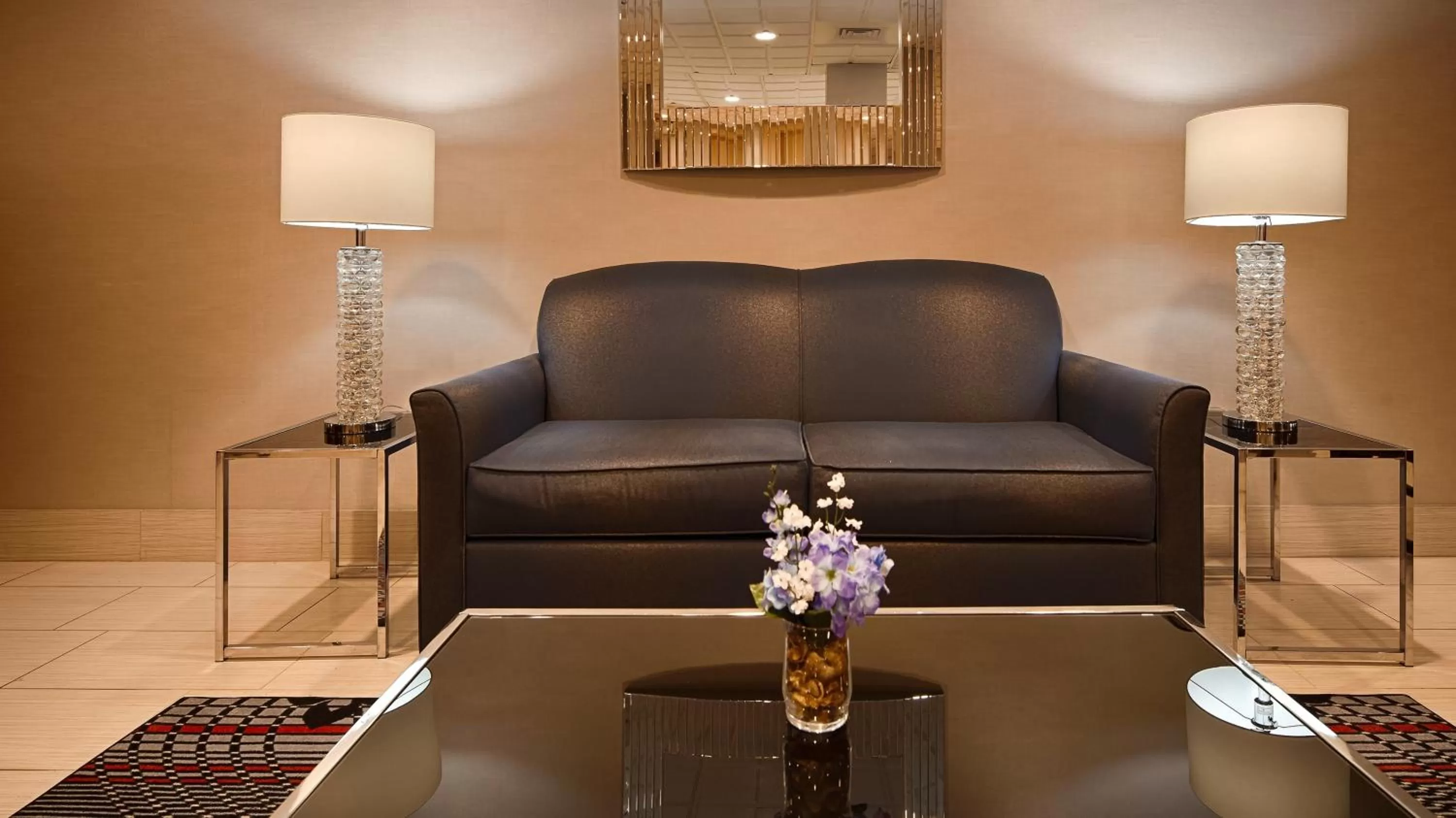 Seating area in Days Inn by Wyndham Englewood Dayton Airport