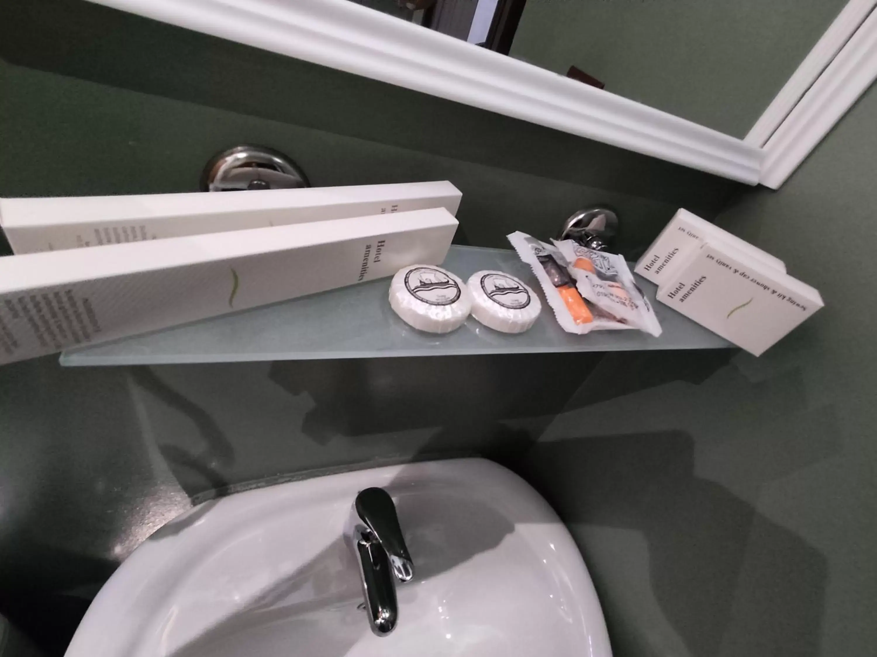 Basic Triple Room - single occupancy in 1920s Rooms Basic Triple Room - single occupancy in 1920s Rooms