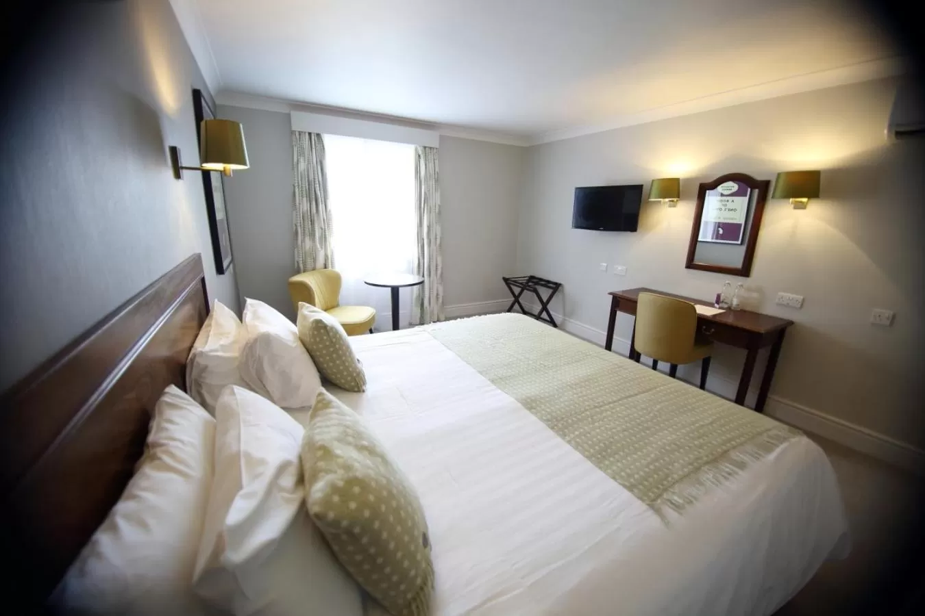 Bed in Mercure Gloucester Bowden Hall Hotel