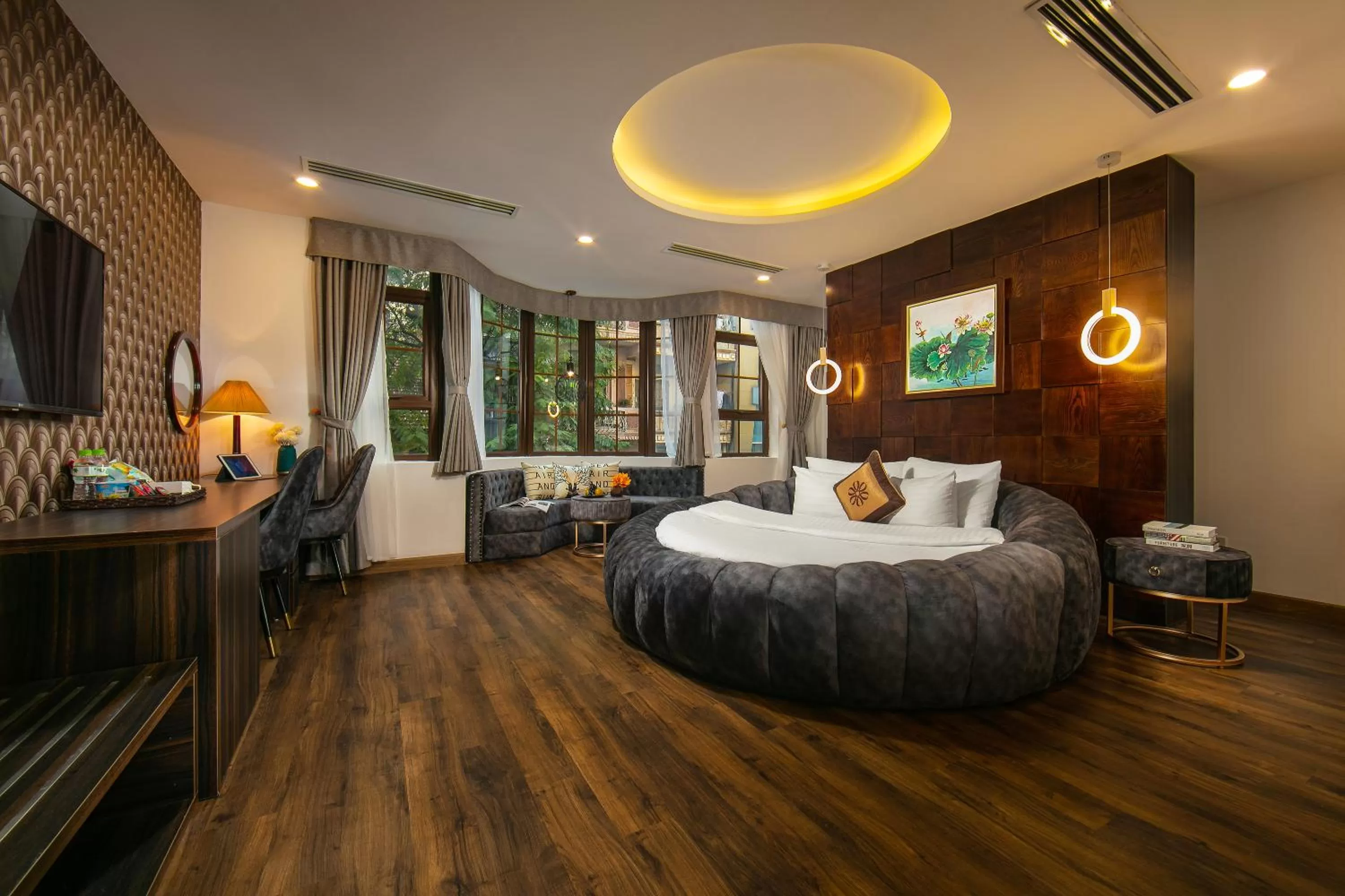 Photo of the whole room, Bed in Midori Boutique Hotel