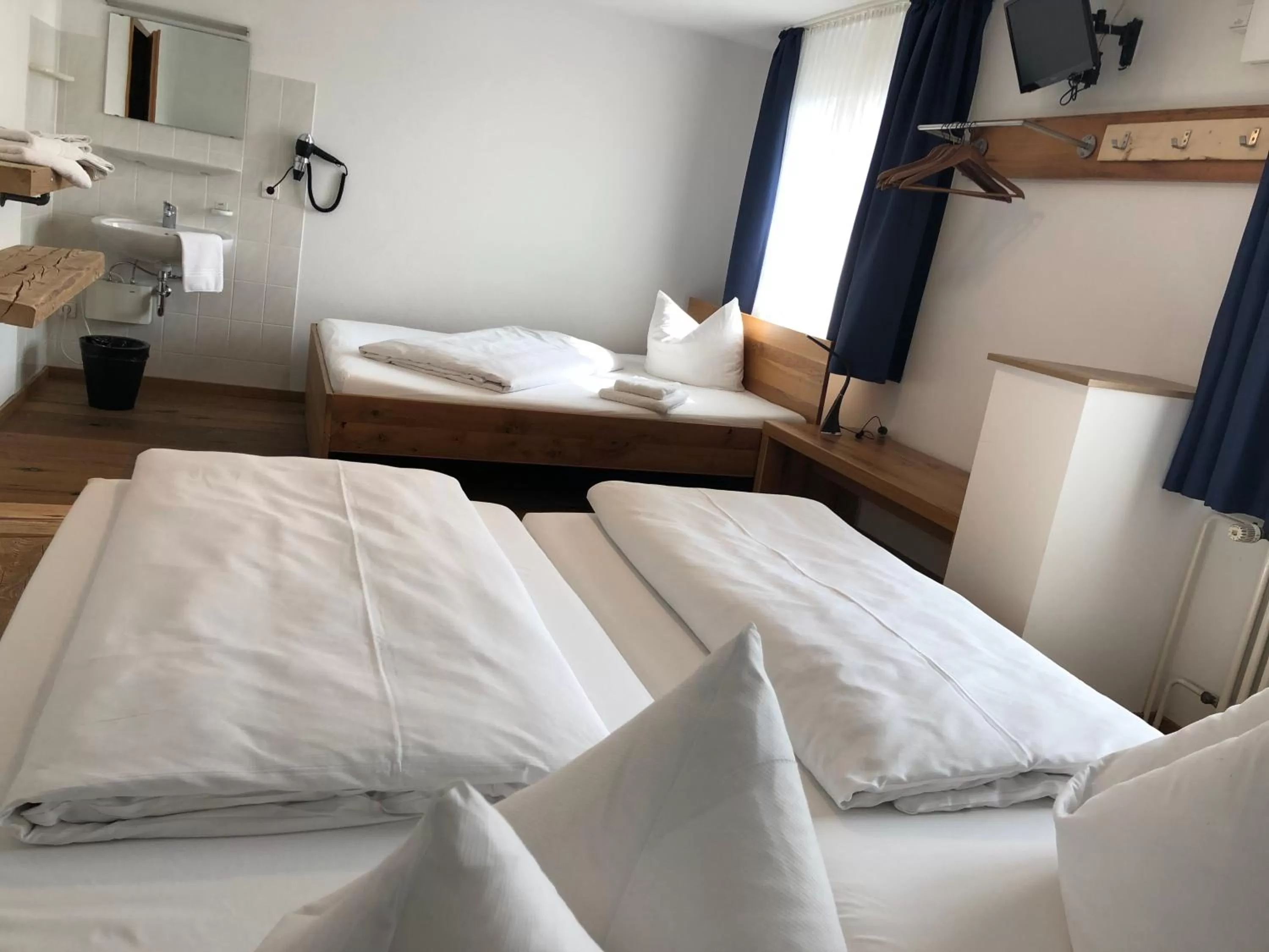 Bed in Landgasthof Kreuz