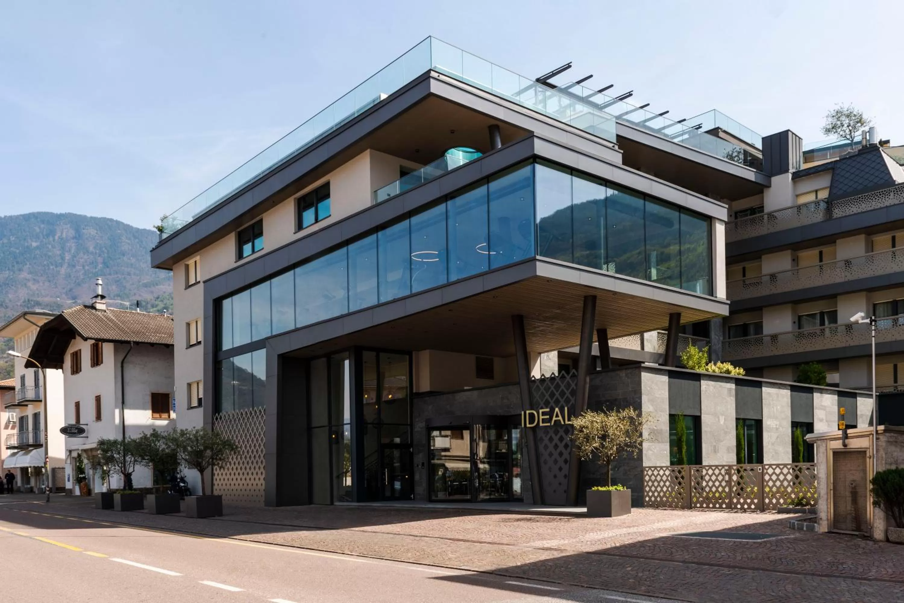 Property building in Hotel Ideal Park