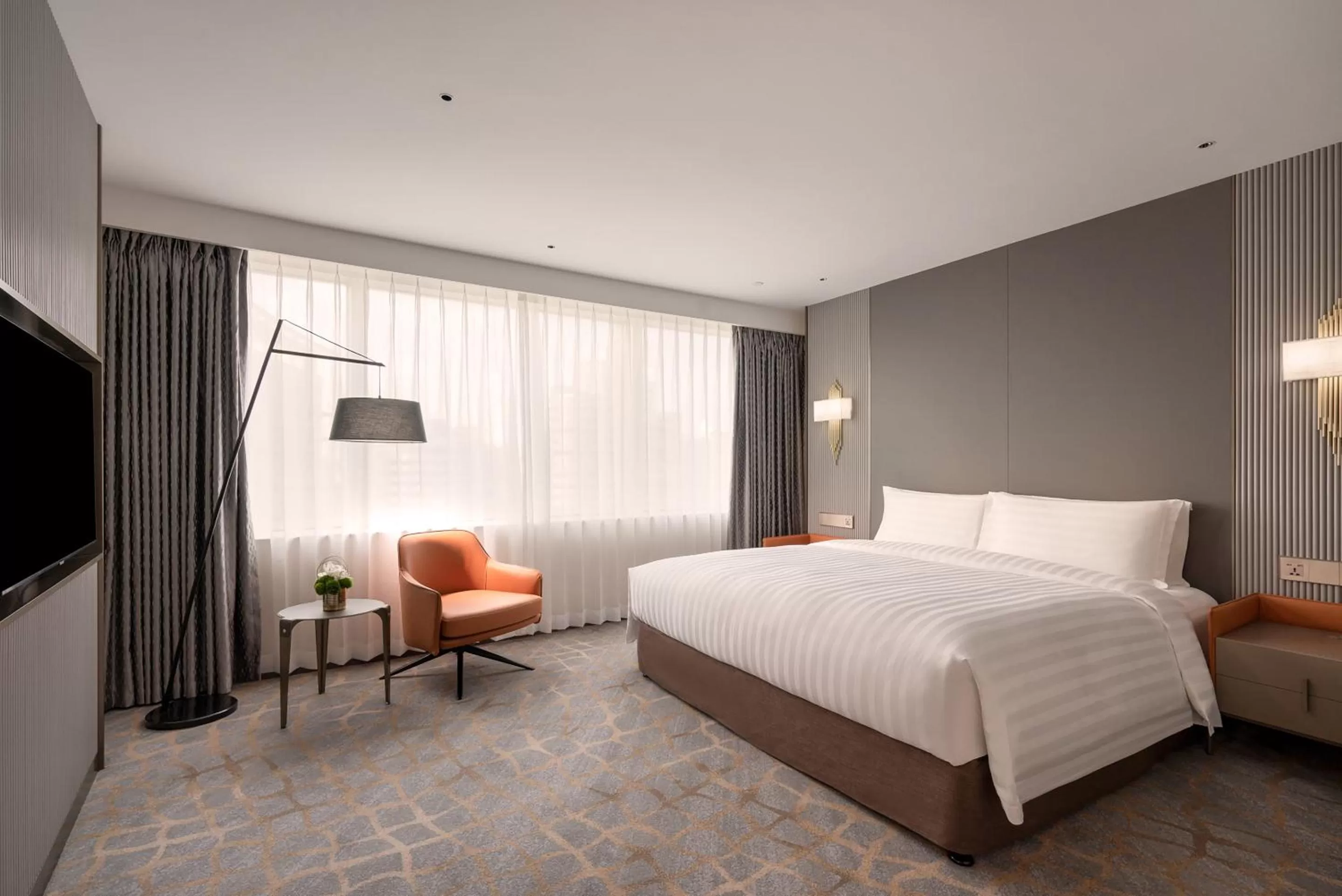 Bedroom, Bed in Pullman Shanghai Central