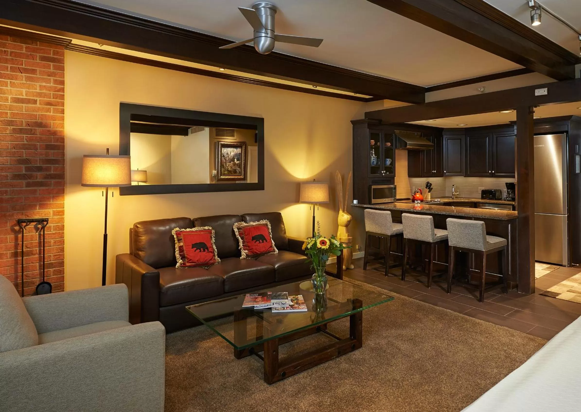 Kitchen or kitchenette in Aspen Square Condominium Hotel