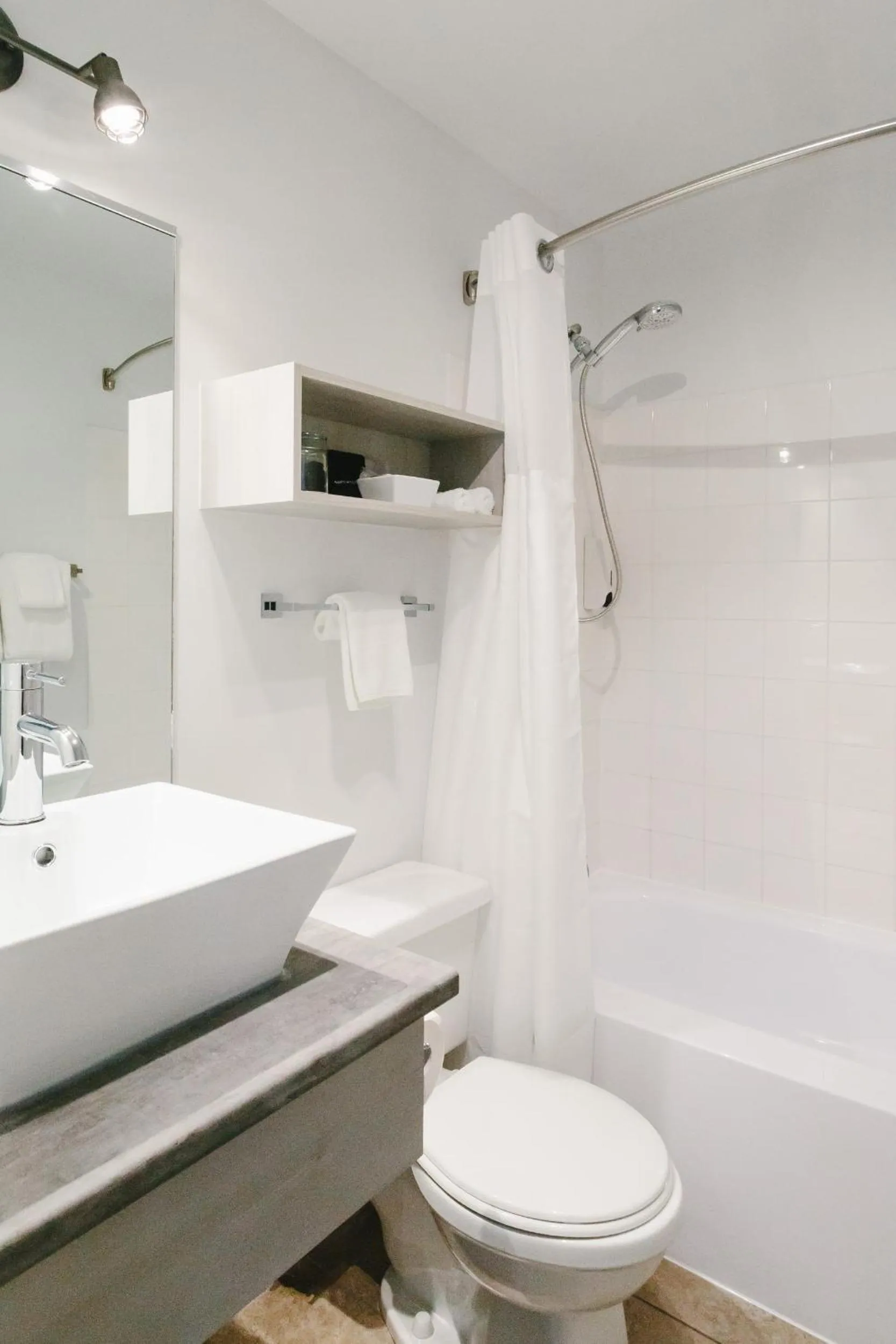 Bathroom in Pavillon sur Mer par Riôtel