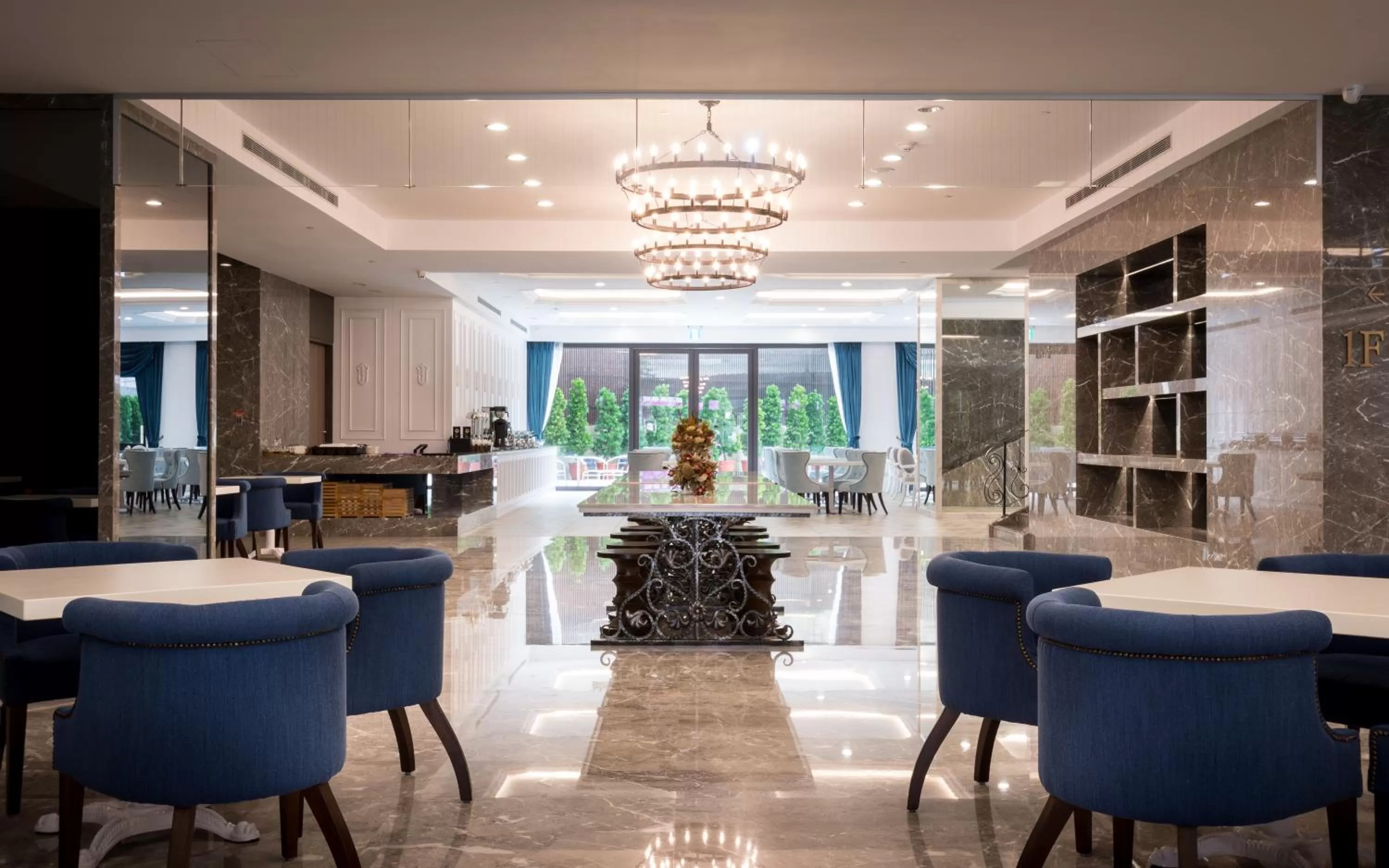 Restaurant/places to eat in 台南星鑽國際商旅 Hua Hotel