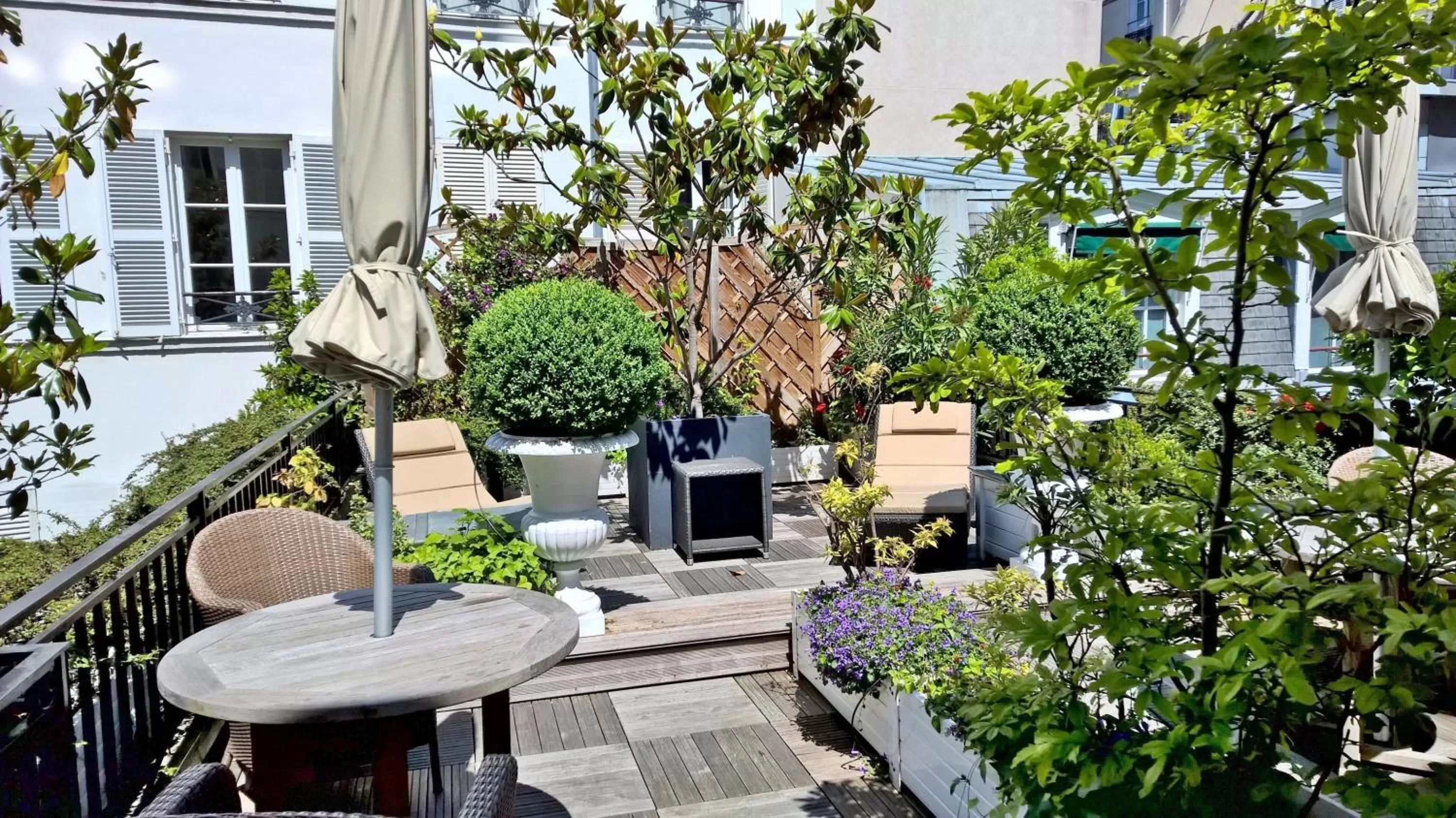Balcony/Terrace in Hôtel Duc De St-Simon