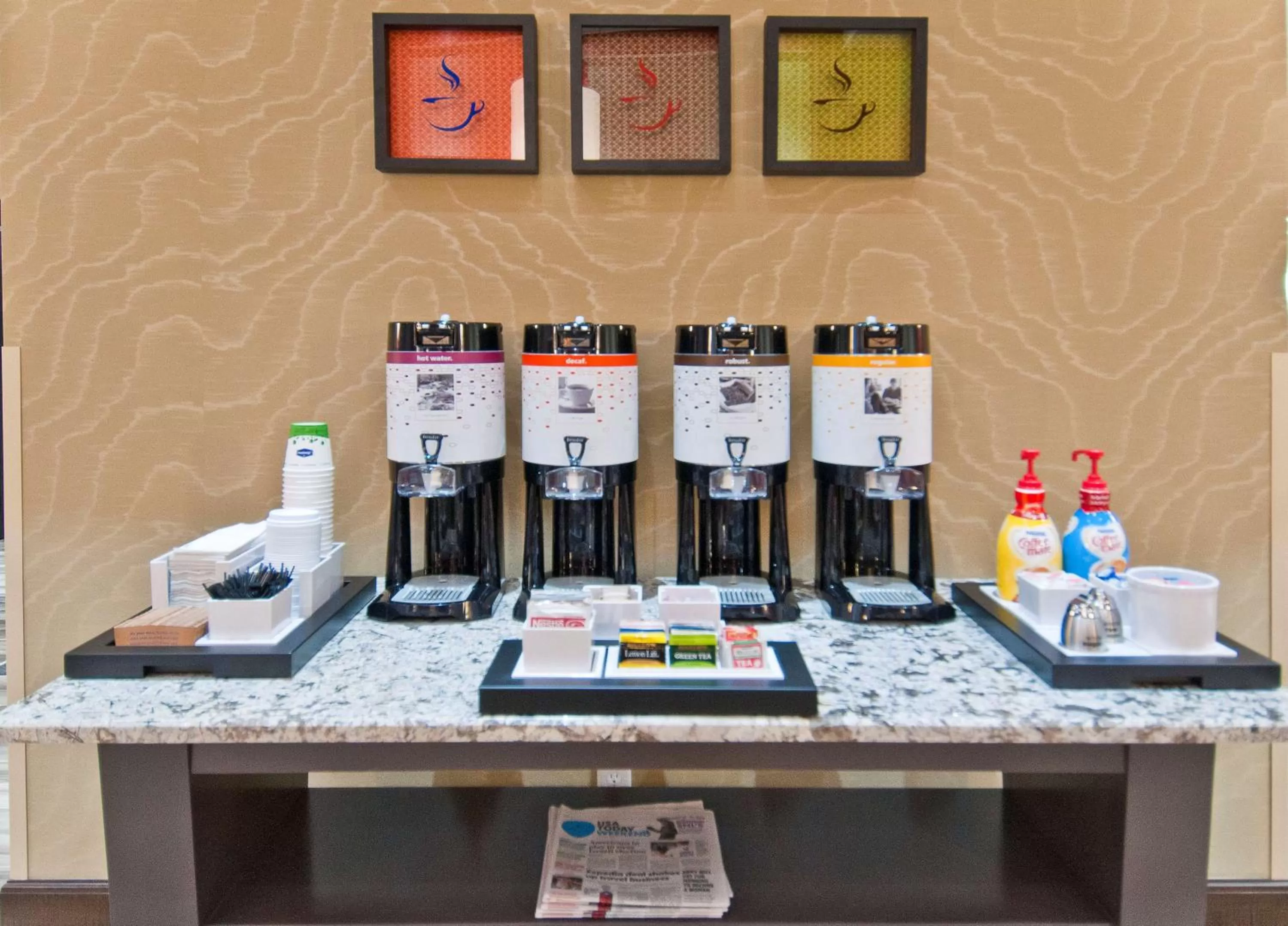Dining area in Hampton Inn and Suites Pauls Valley