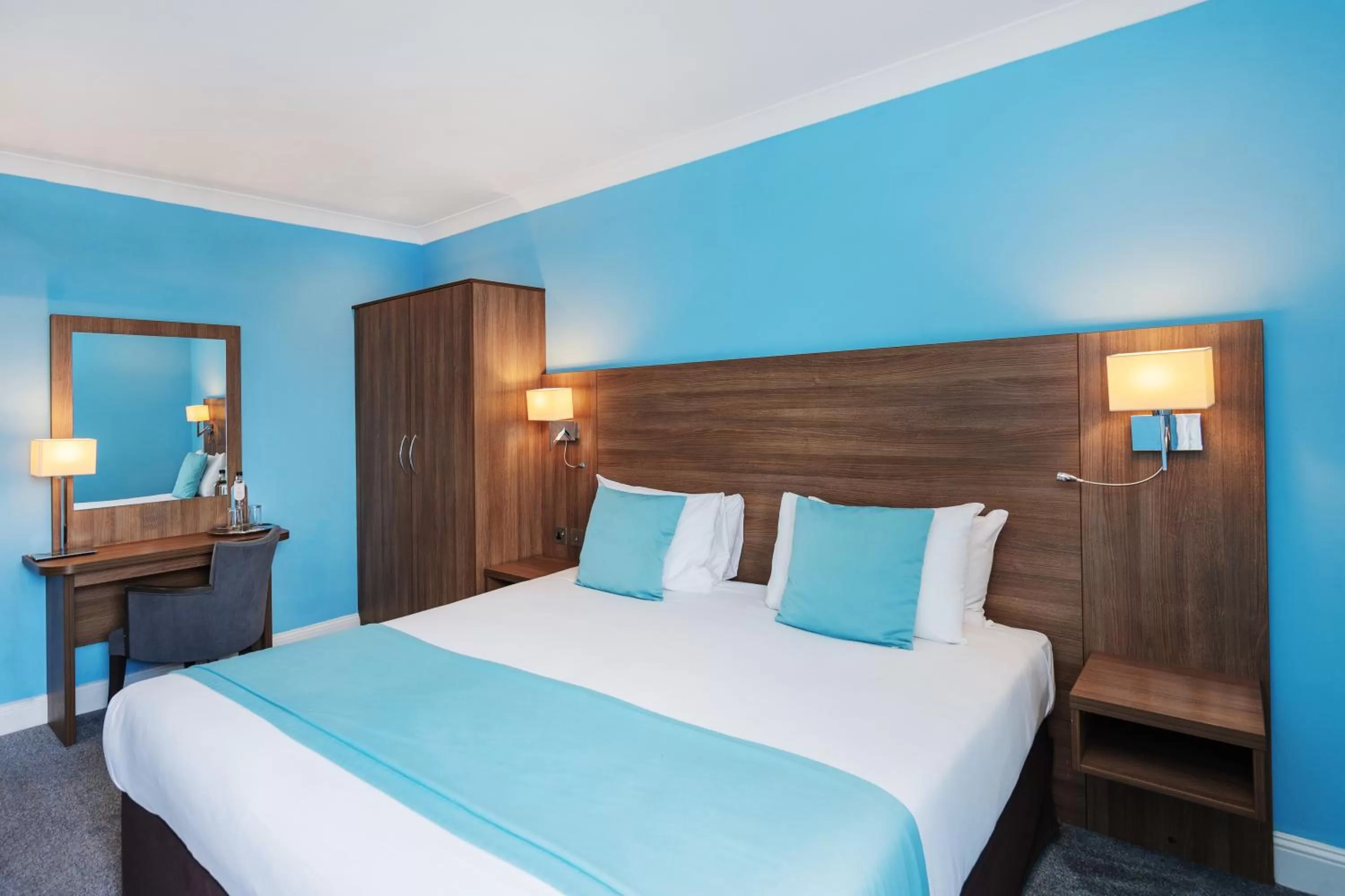 Bed in Bromley Court Hotel London