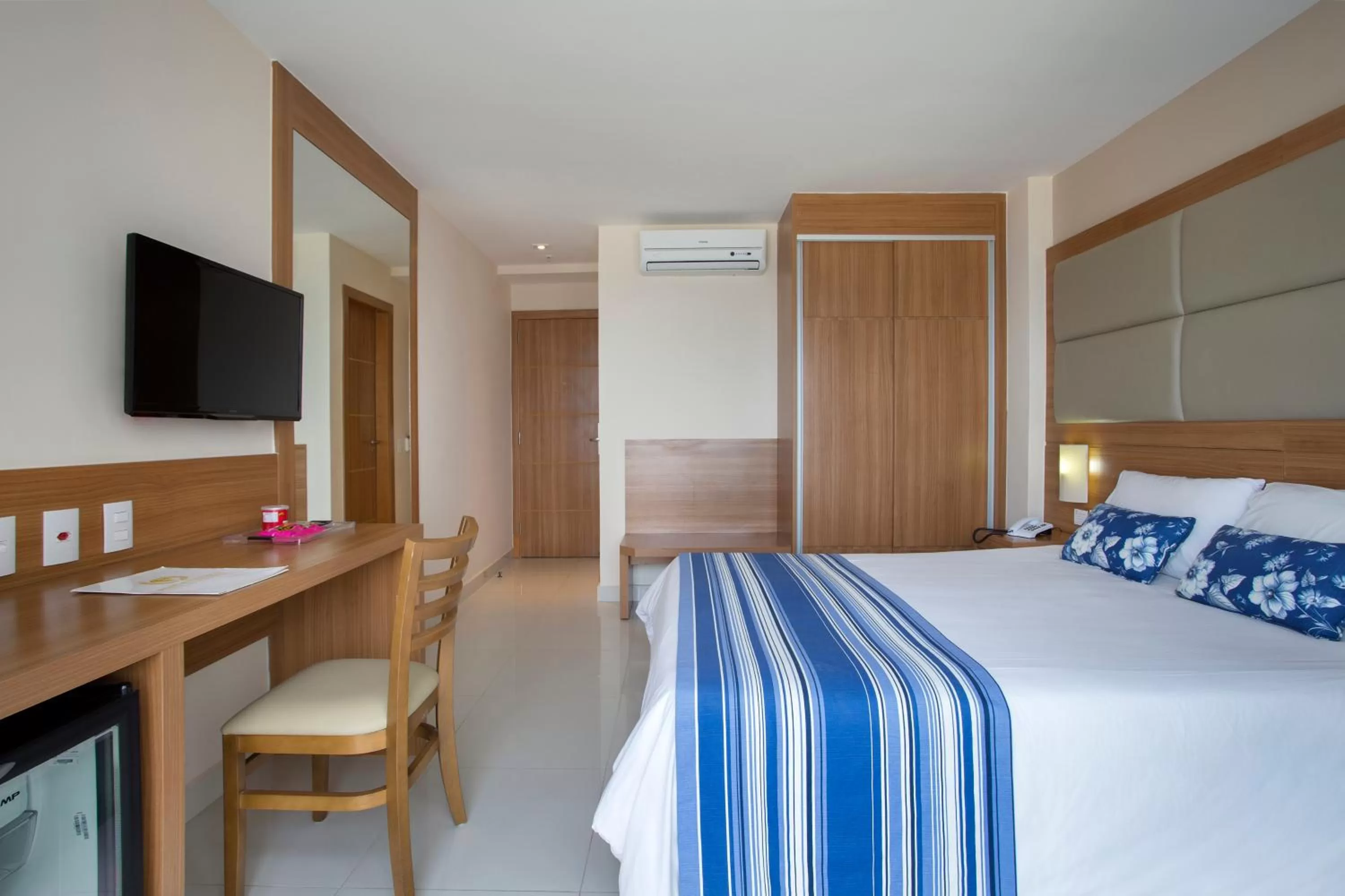 Photo of the whole room, Bed in Hotel Atlantico Praia