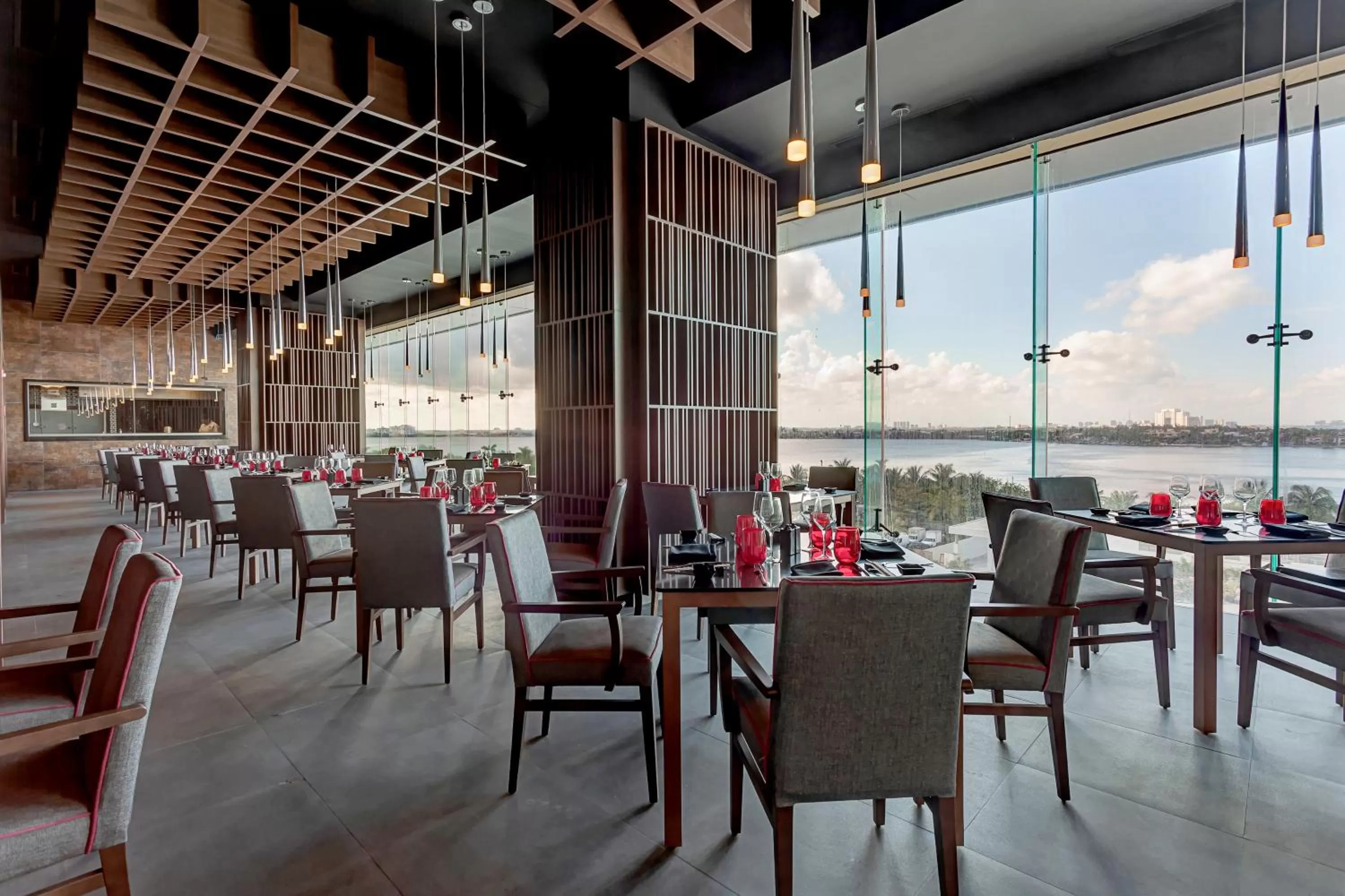 Restaurant/places to eat in Royalton CHIC Cancun, An Autograph Collection All-Inclusive Resort - Adults Only