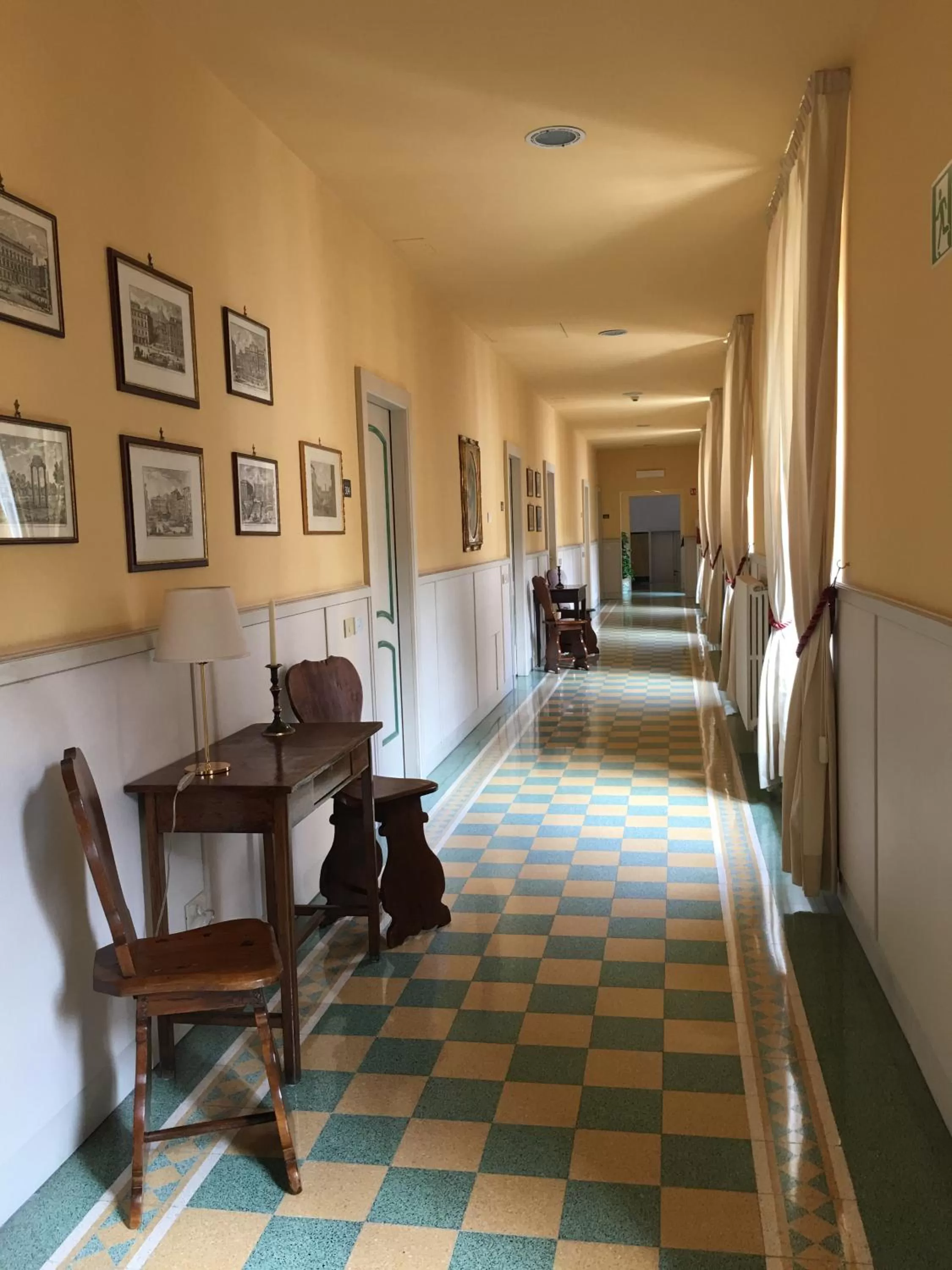 Area and facilities in Basilica Hotel