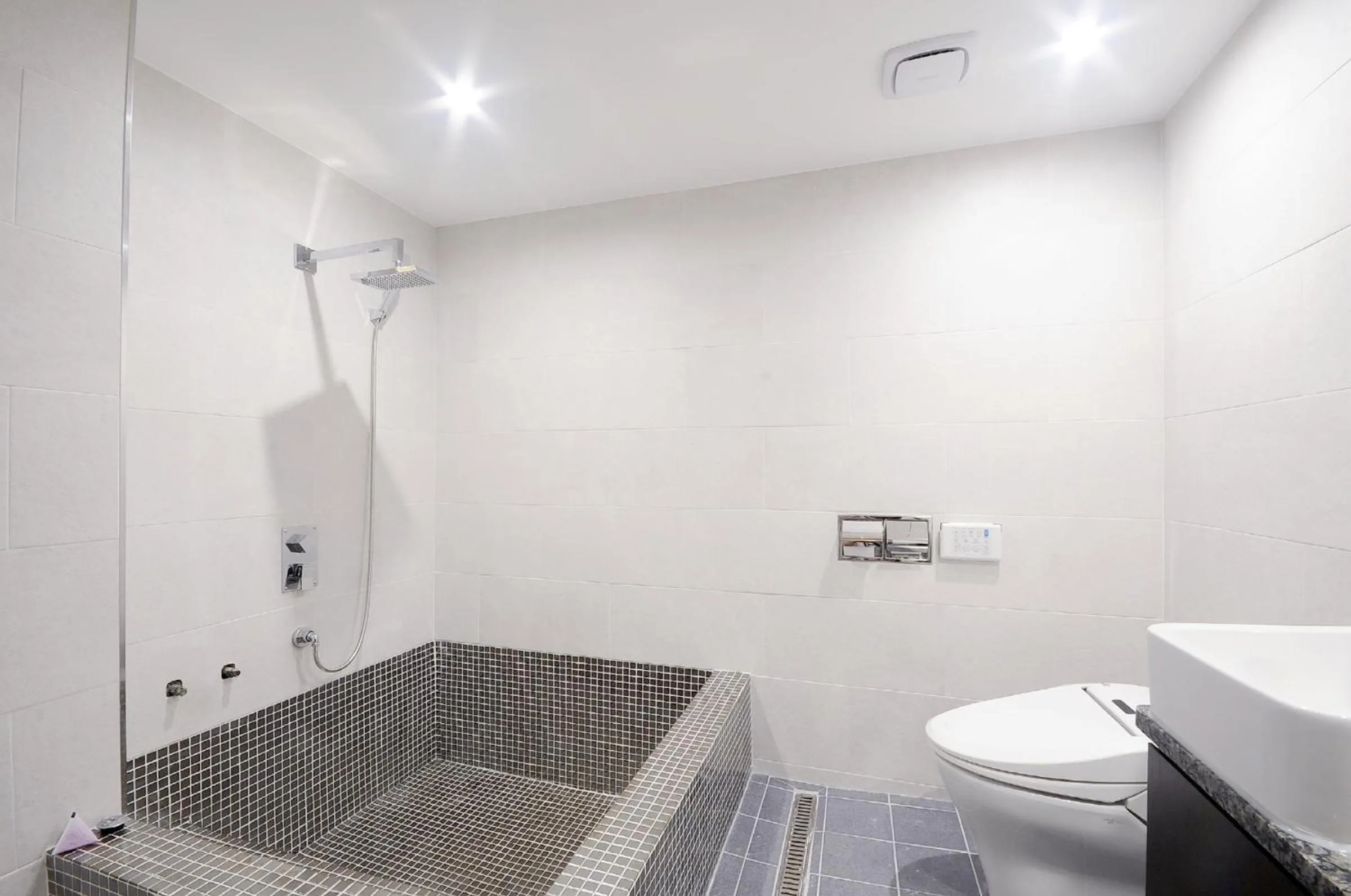 Bathroom in Queens Hotel Seomyeon Busan