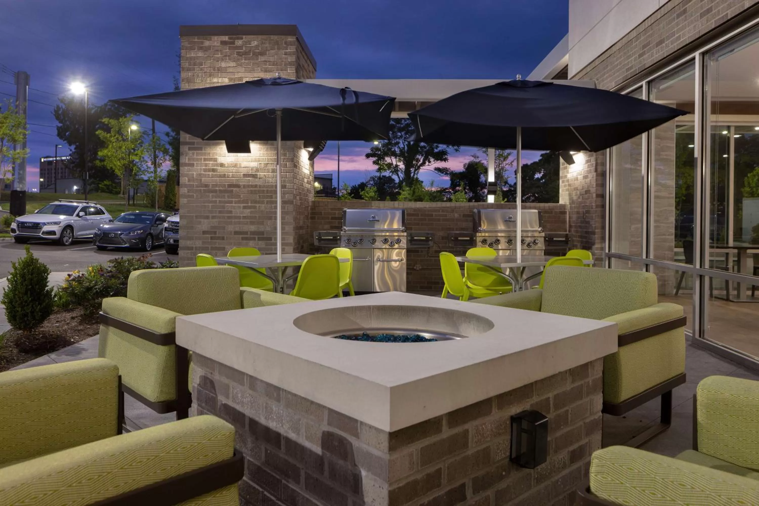 Dining area in Home2 Suites By Hilton Nashville Downtown-Metrocenter