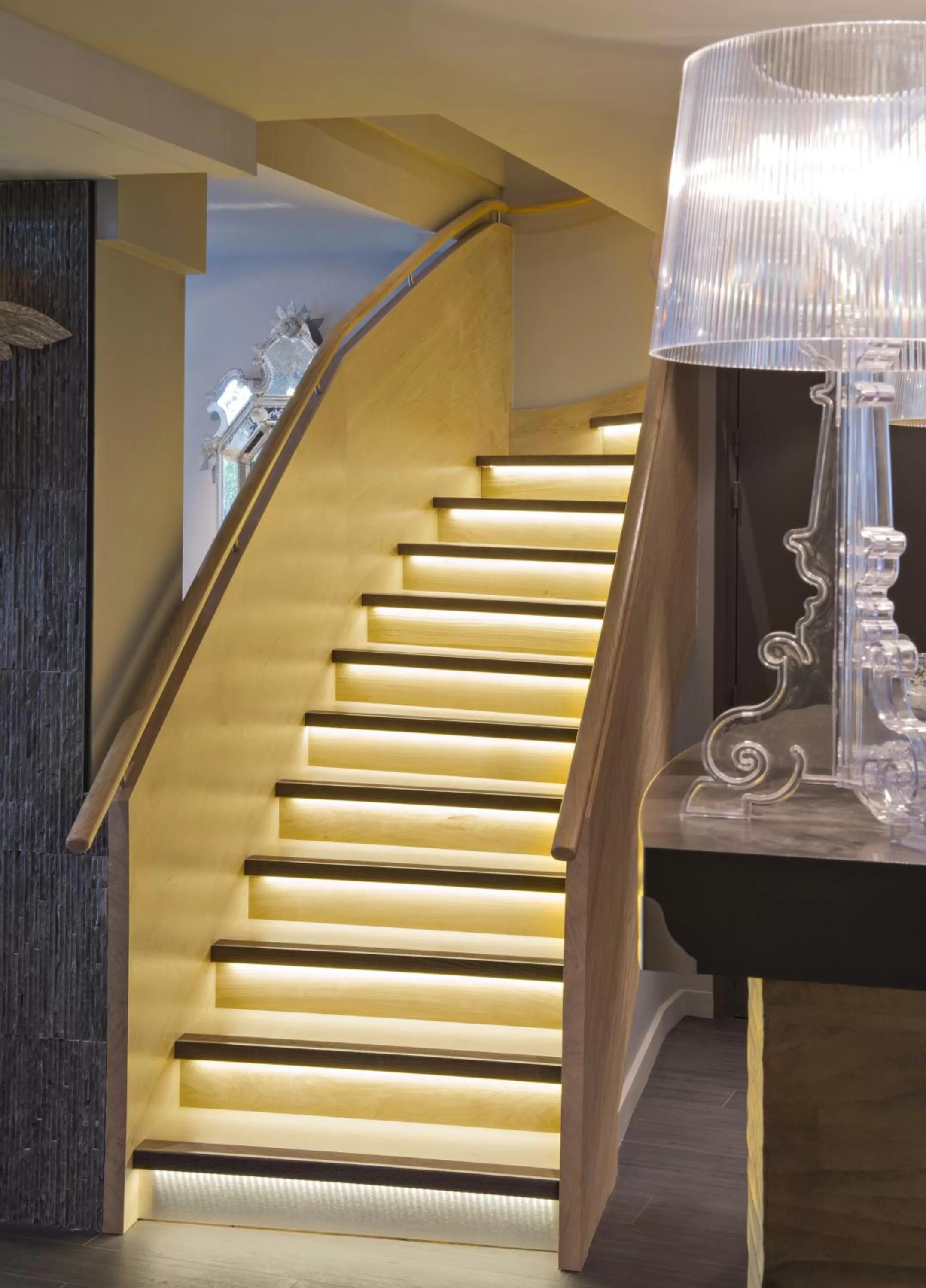 Lobby or reception in Hôtel Le Rohan, centre Cathédrale