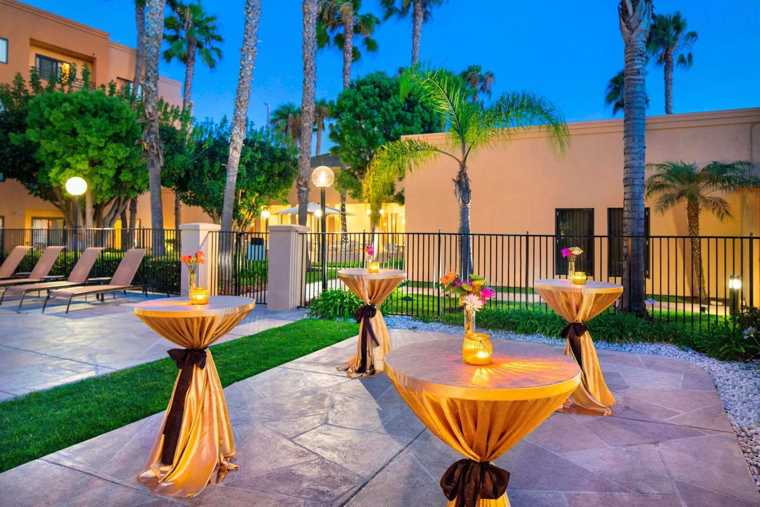 Property building in Sonesta Select Los Angeles Torrance South Bay