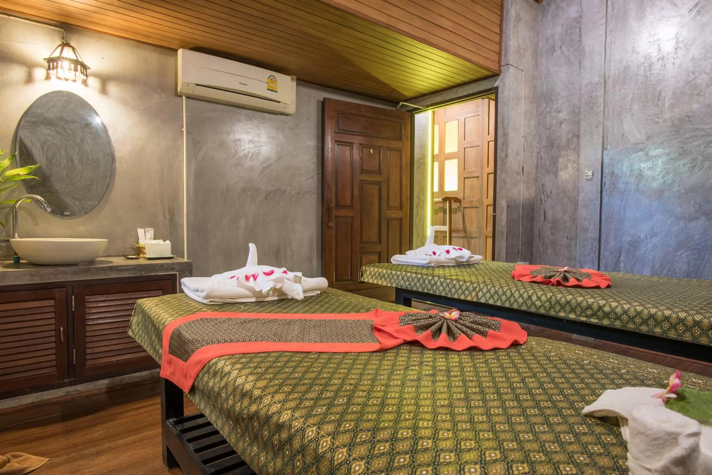 Massage in ThaiLife Wellness & Meditation Resort- SHA Plus