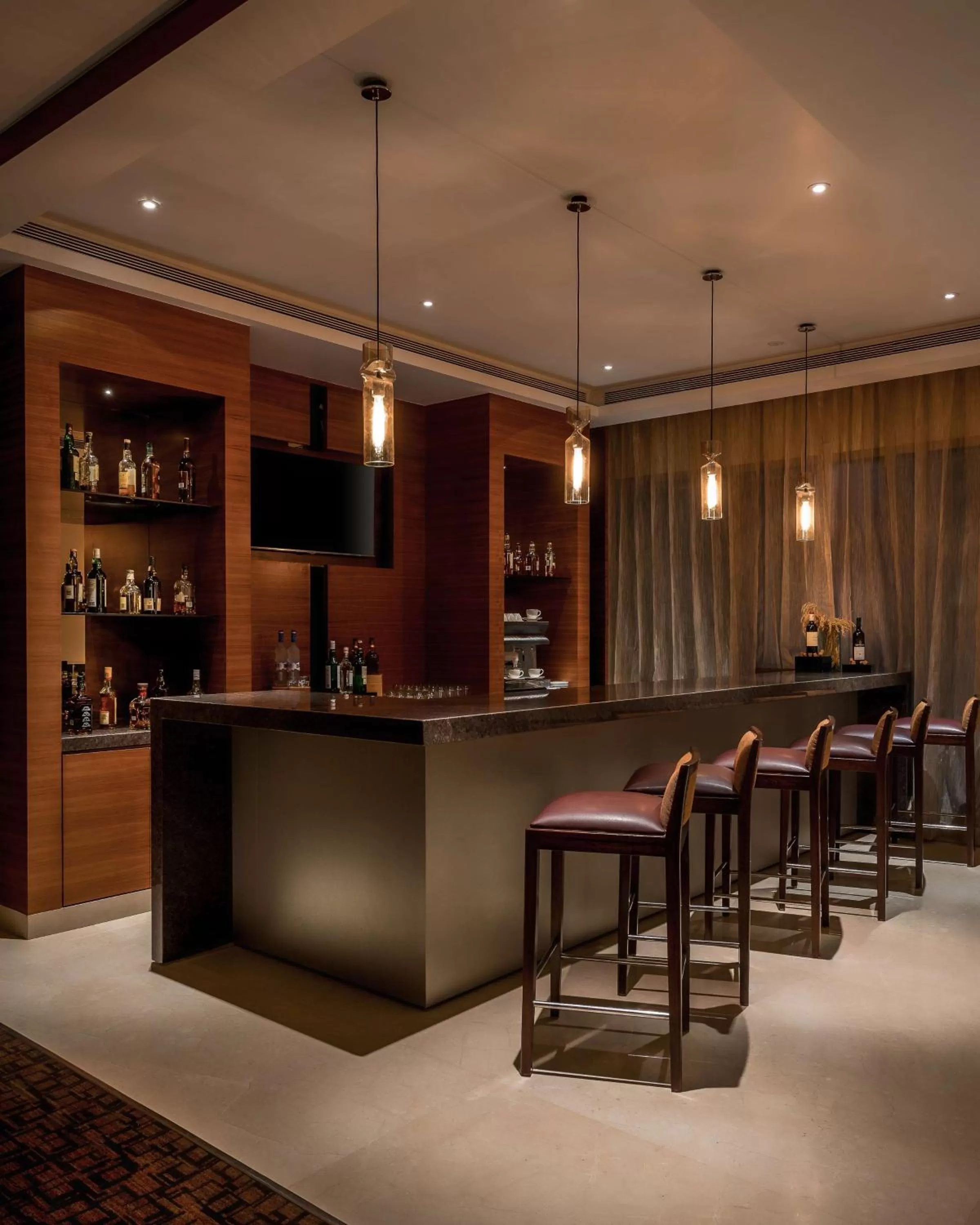 Lounge or bar in Hyatt Place Pune Hinjawadi