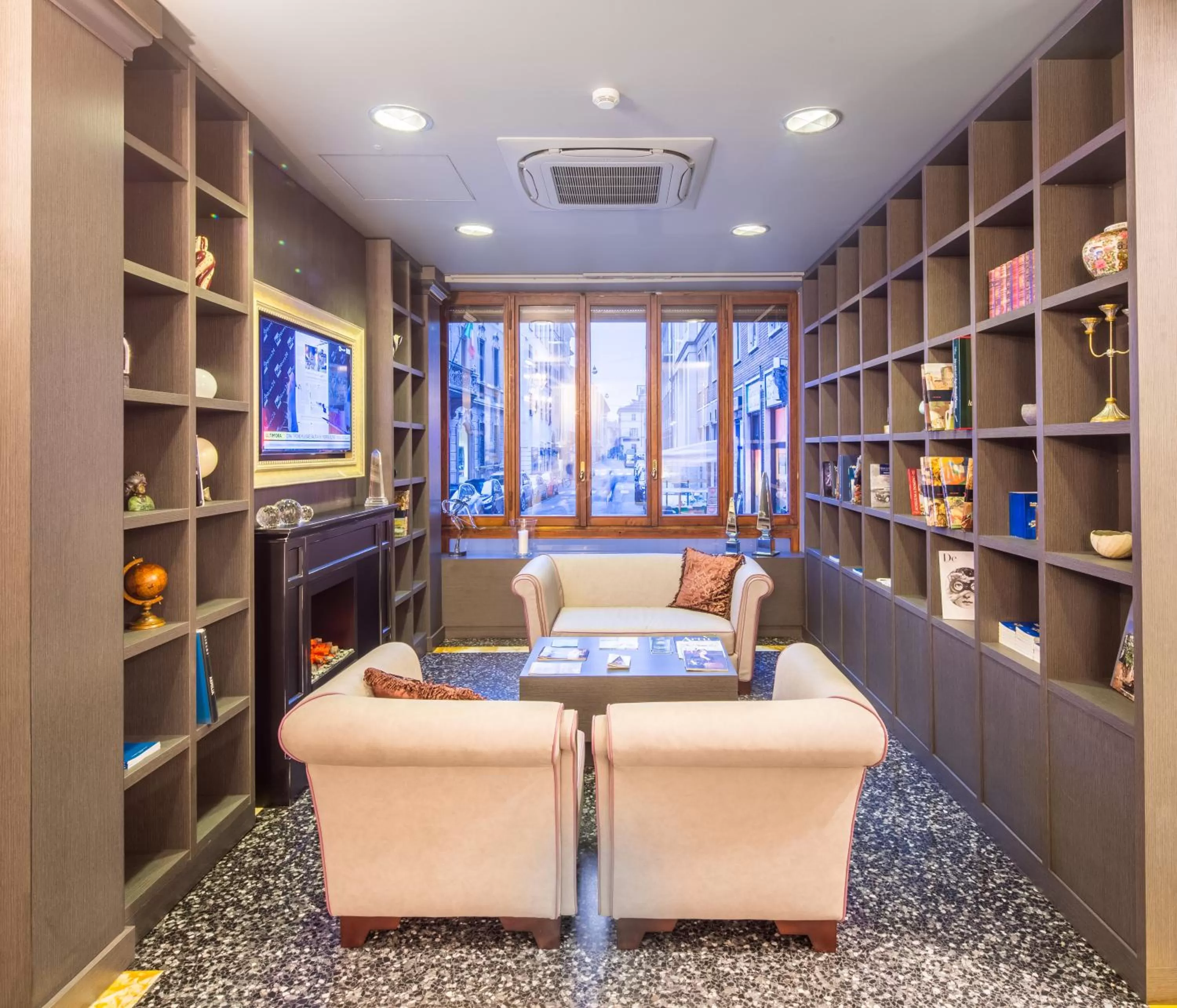 Lobby or reception in Grande Albergo Roma