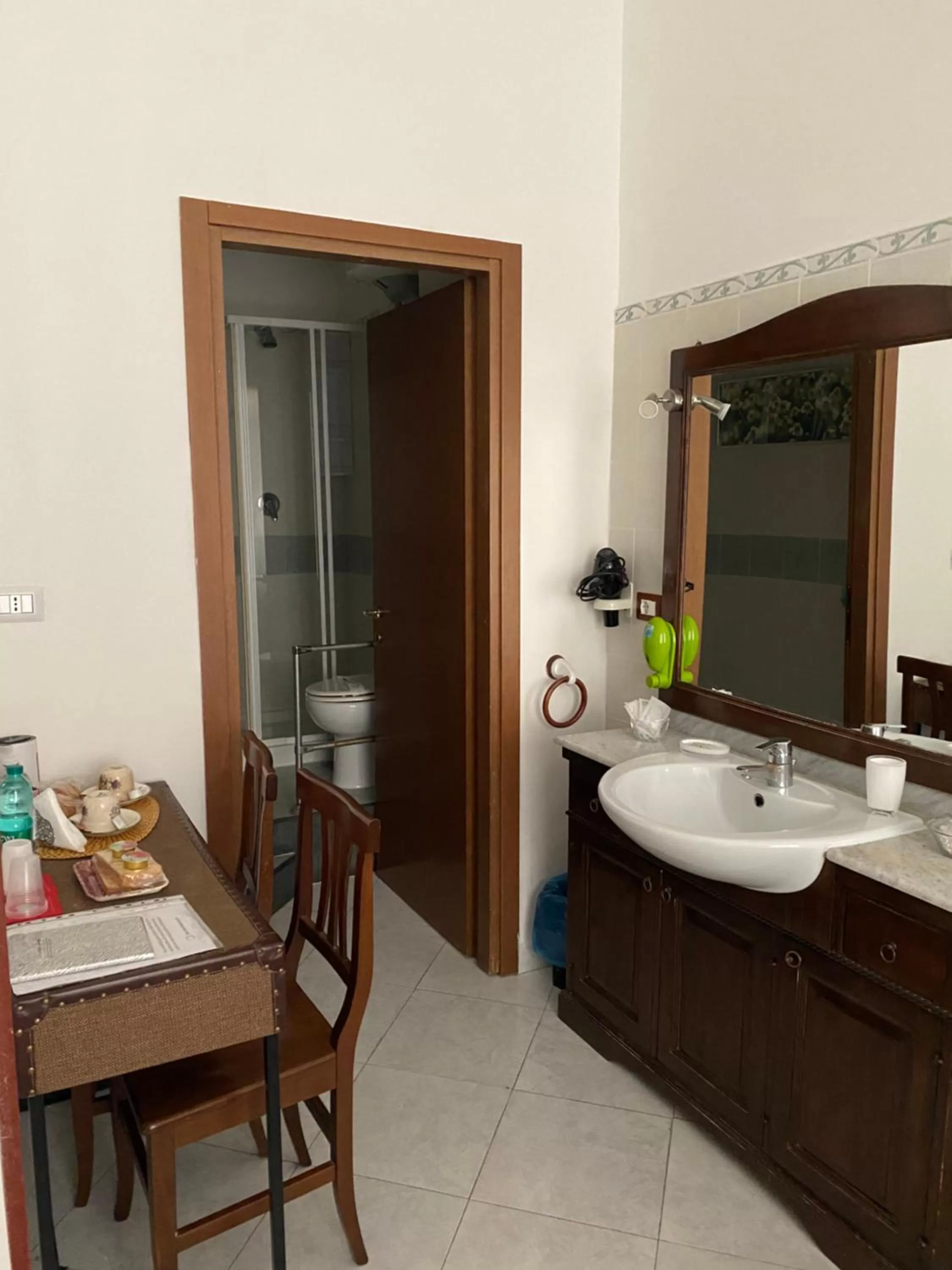 Bathroom in Bed & Breakfast Plebiscito Home