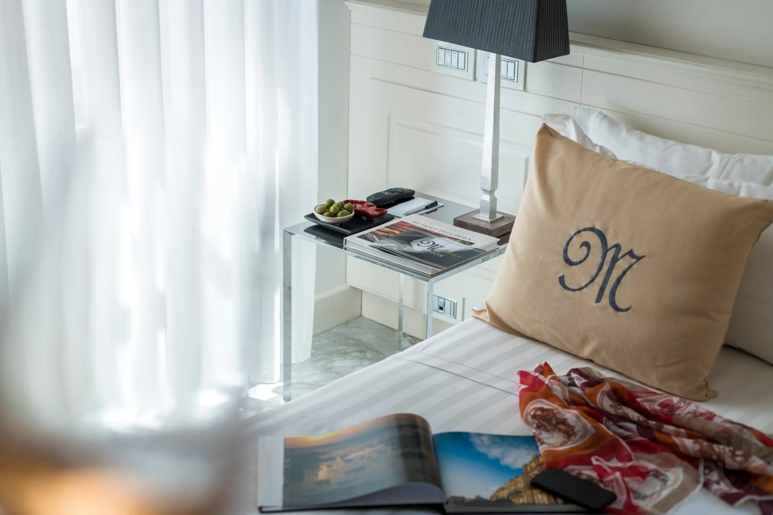 Bed in Hotel Metropole Taormina