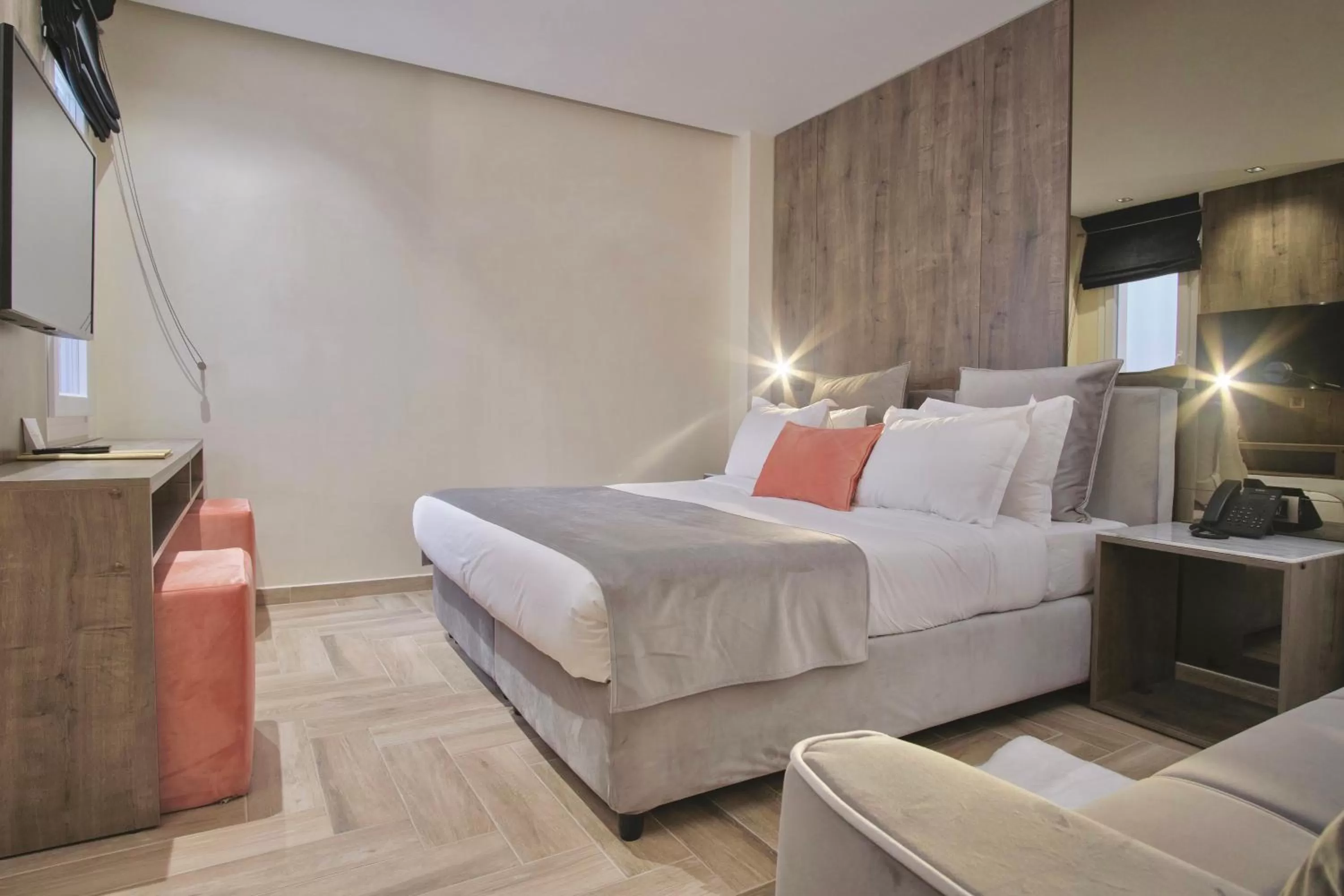 Bed in Athens The L7 Str - Luxury Boutique Collection Hotel