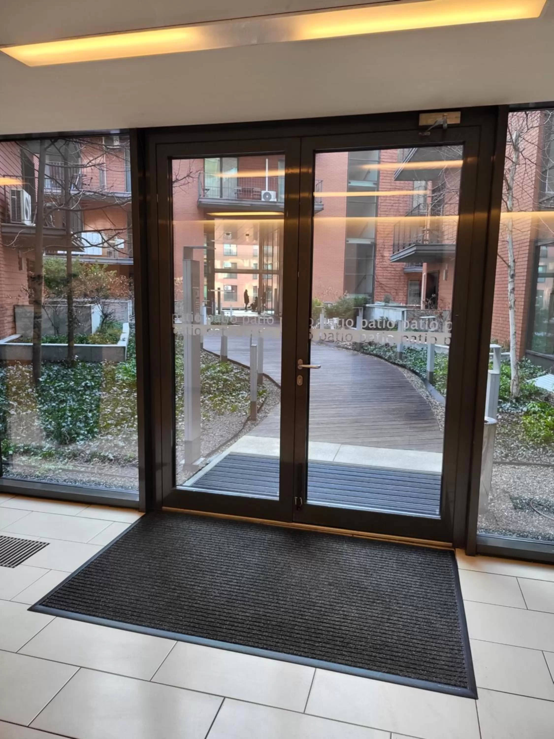 Patio in Amber Hostel Szlak