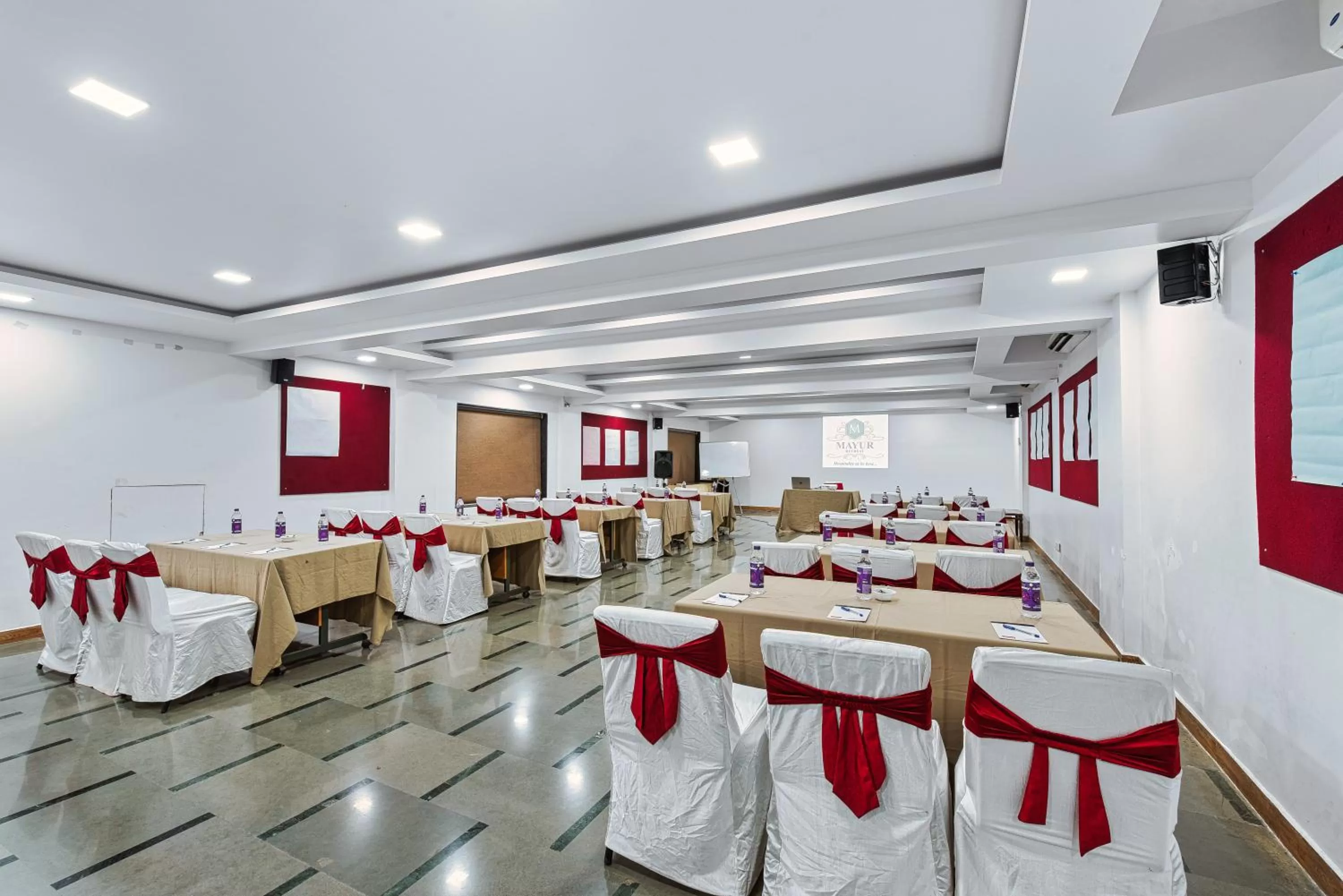 Banquet/Function facilities in Mayur Retreat & Spa