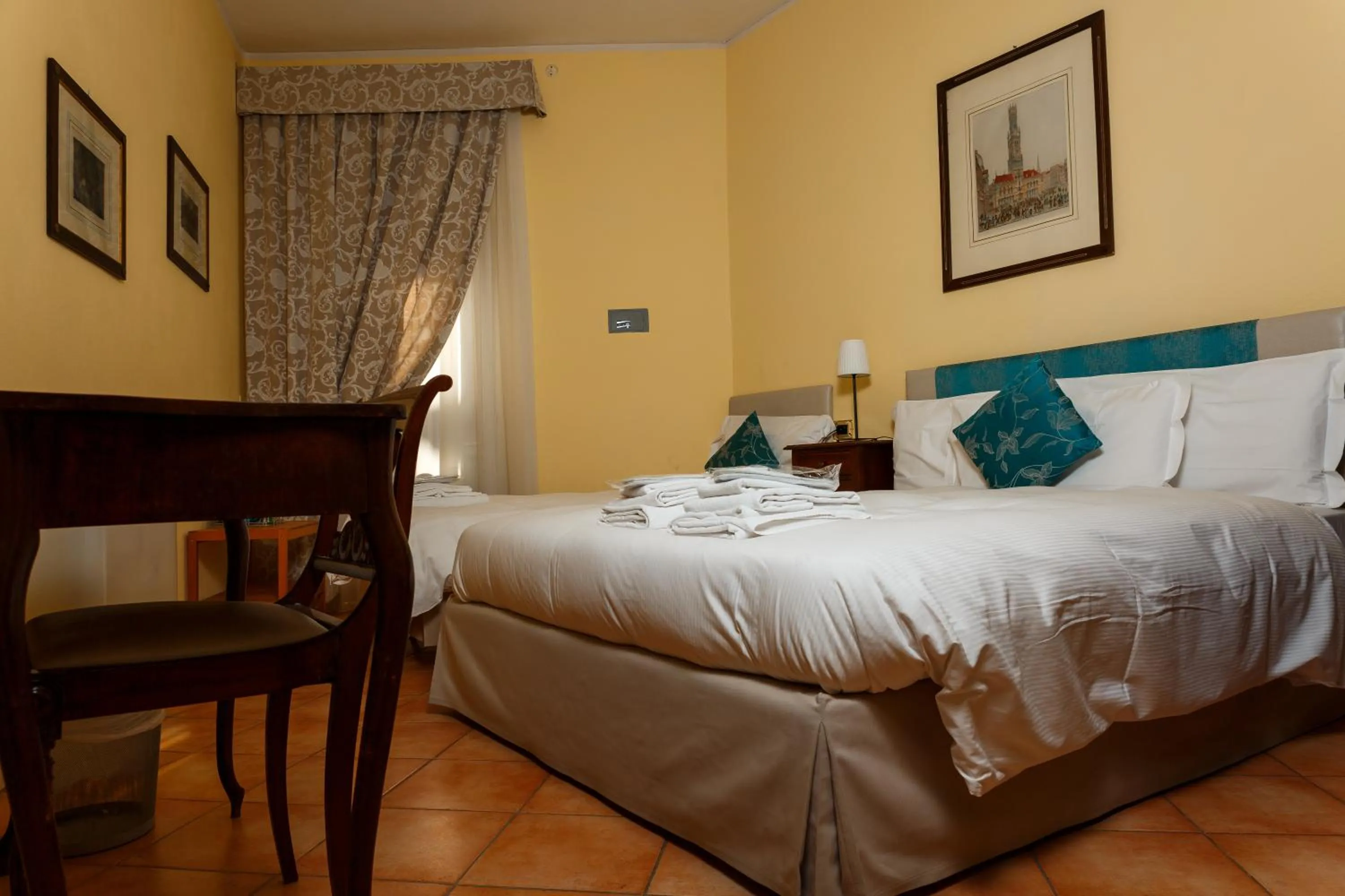 Bedroom, Bed in Albergo Orologio