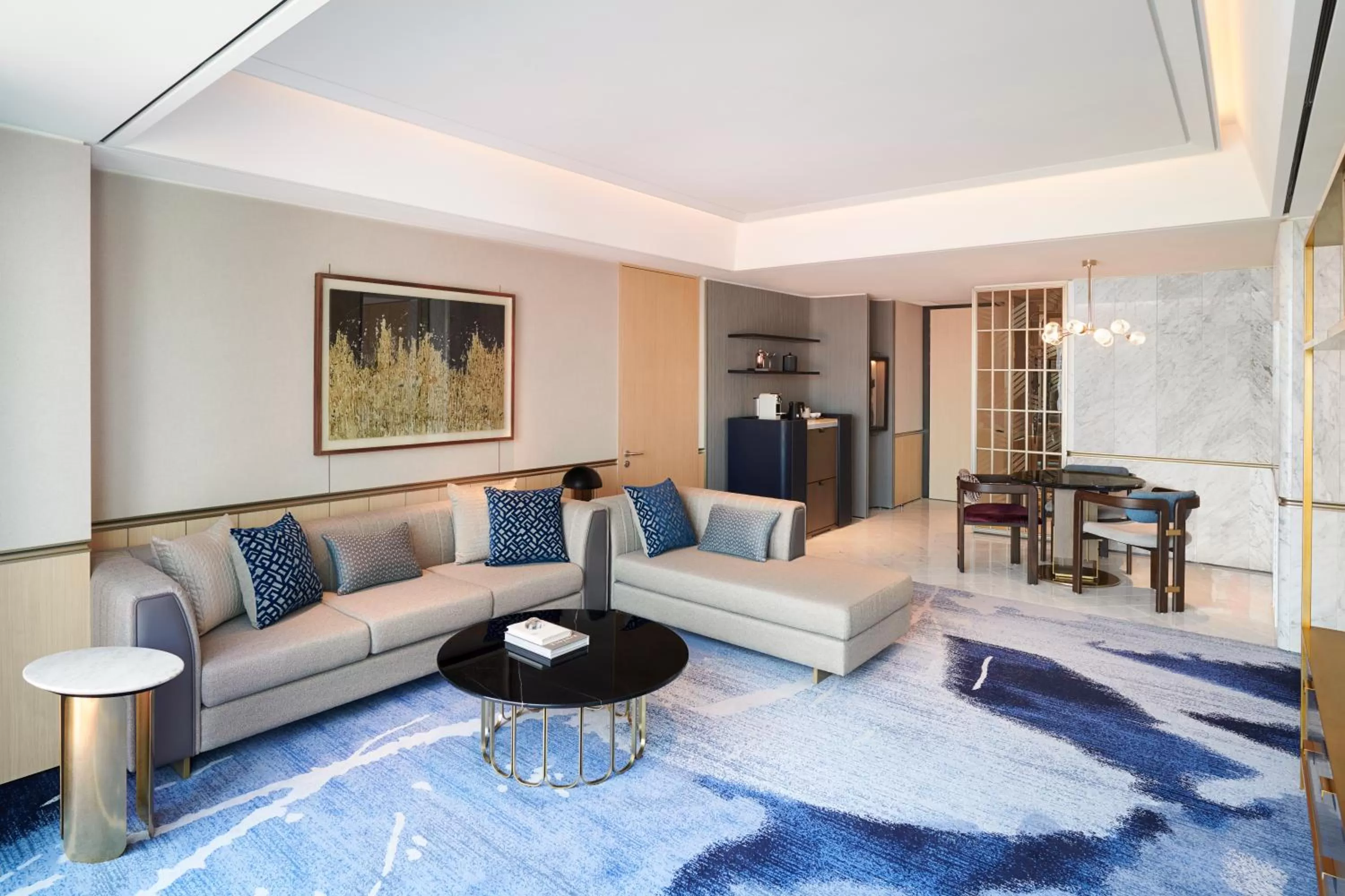 Living room in Fairmont Ambassador Seoul