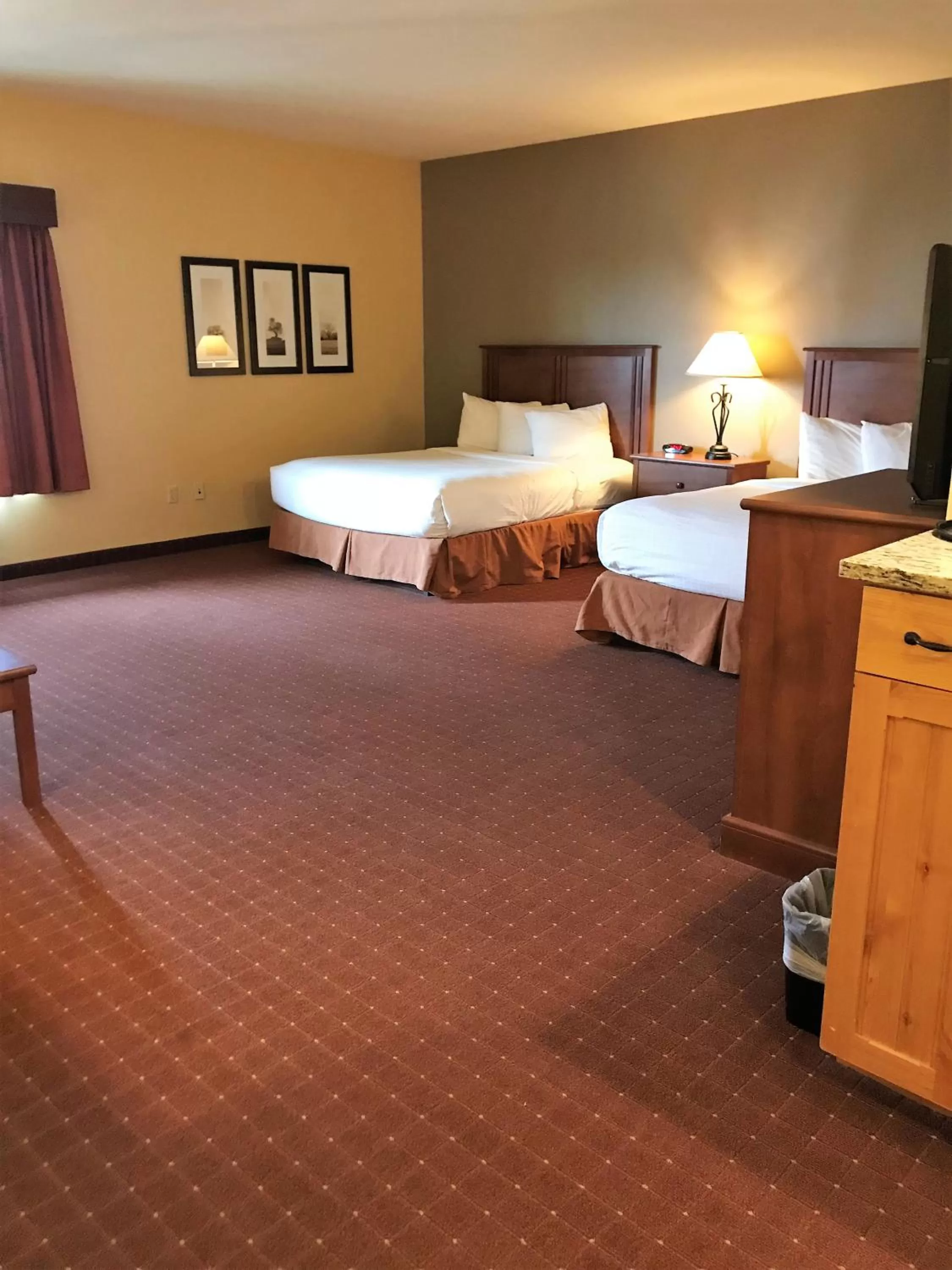 Bedroom, Bed in AmericInn by Wyndham Fargo Medical Center