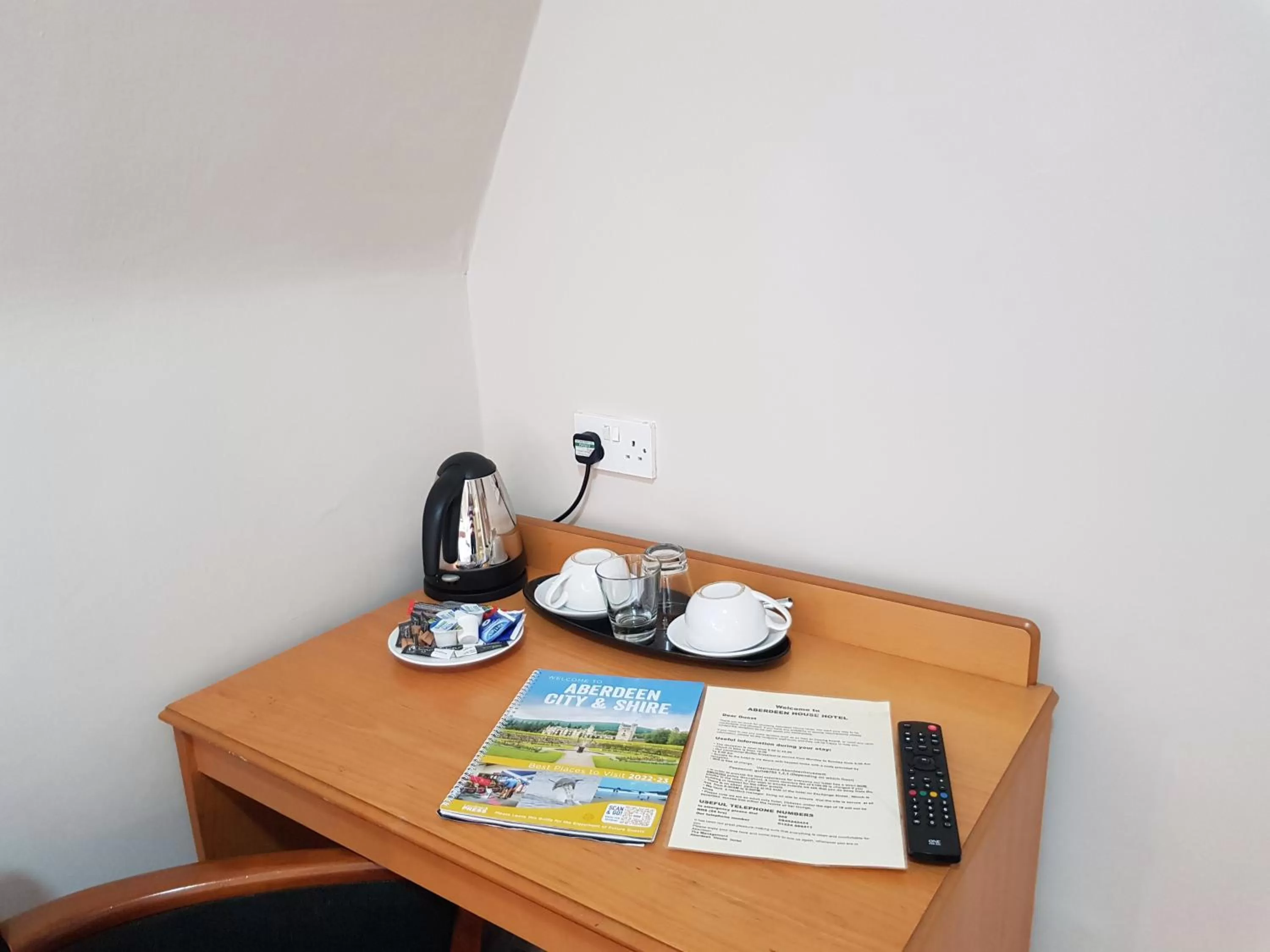 Coffee/tea facilities in Aberdeen House
