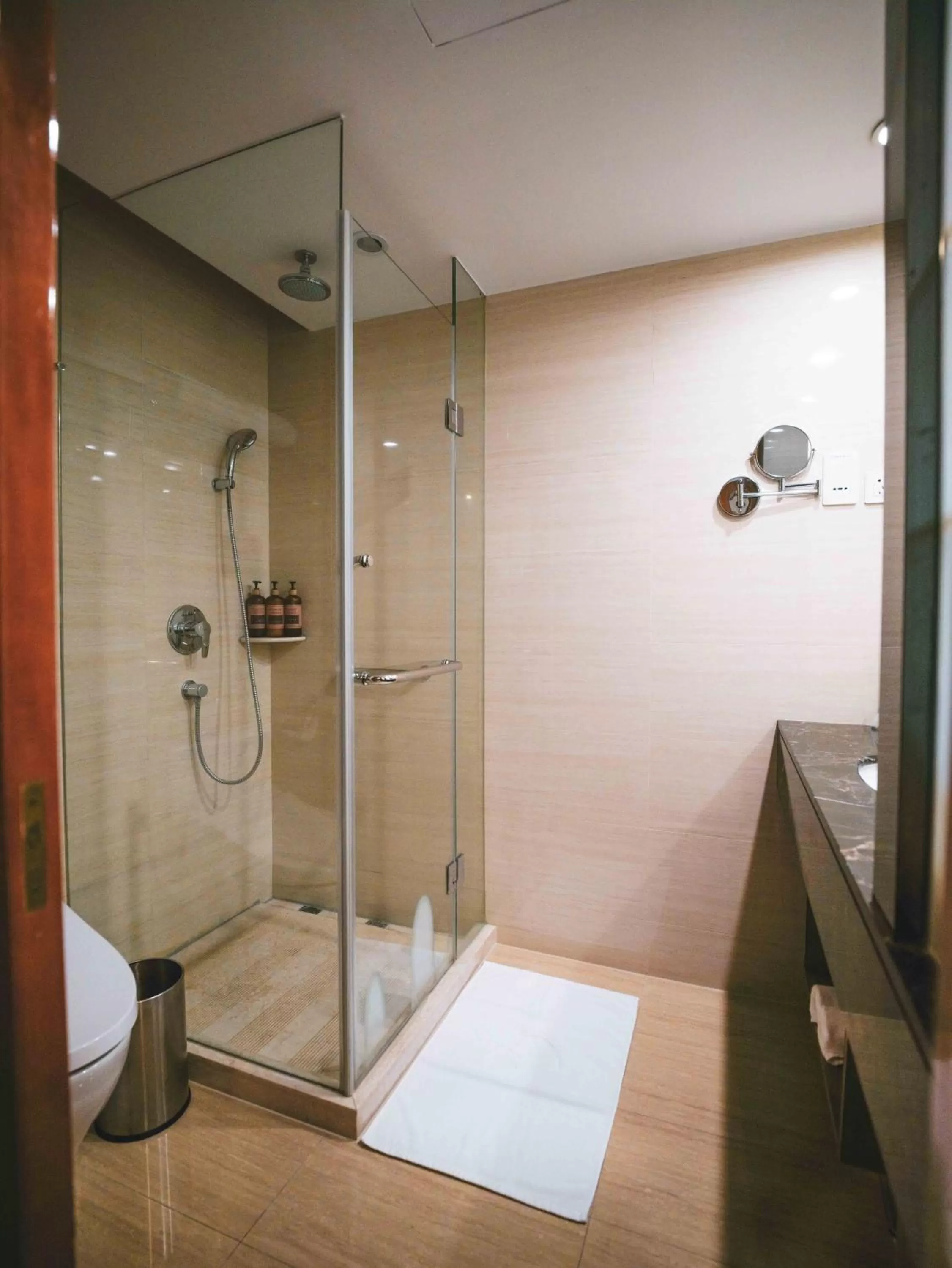 Toilet in Ramada Plaza Shanghai Pudong Airport - 3 mins to PVG depature floor & check entrance with hotel shuttle