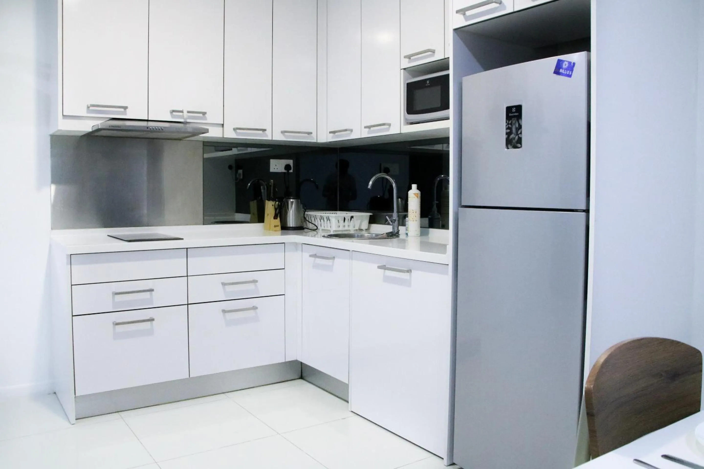 Kitchen or kitchenette, Kitchen/Kitchenette in Mercu Summer Suite KLCC @ Penguin Homes