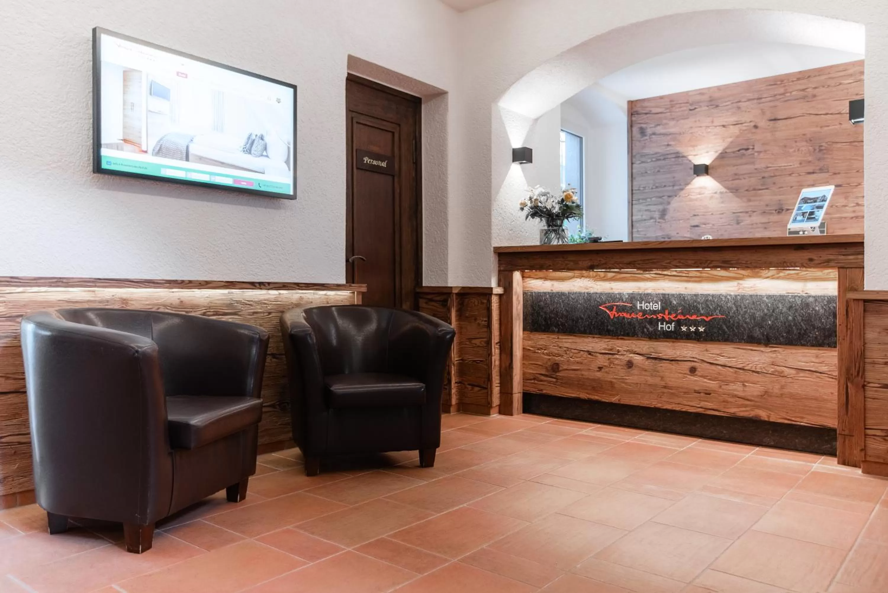 Lobby or reception in Hotel Frauensteiner Hof