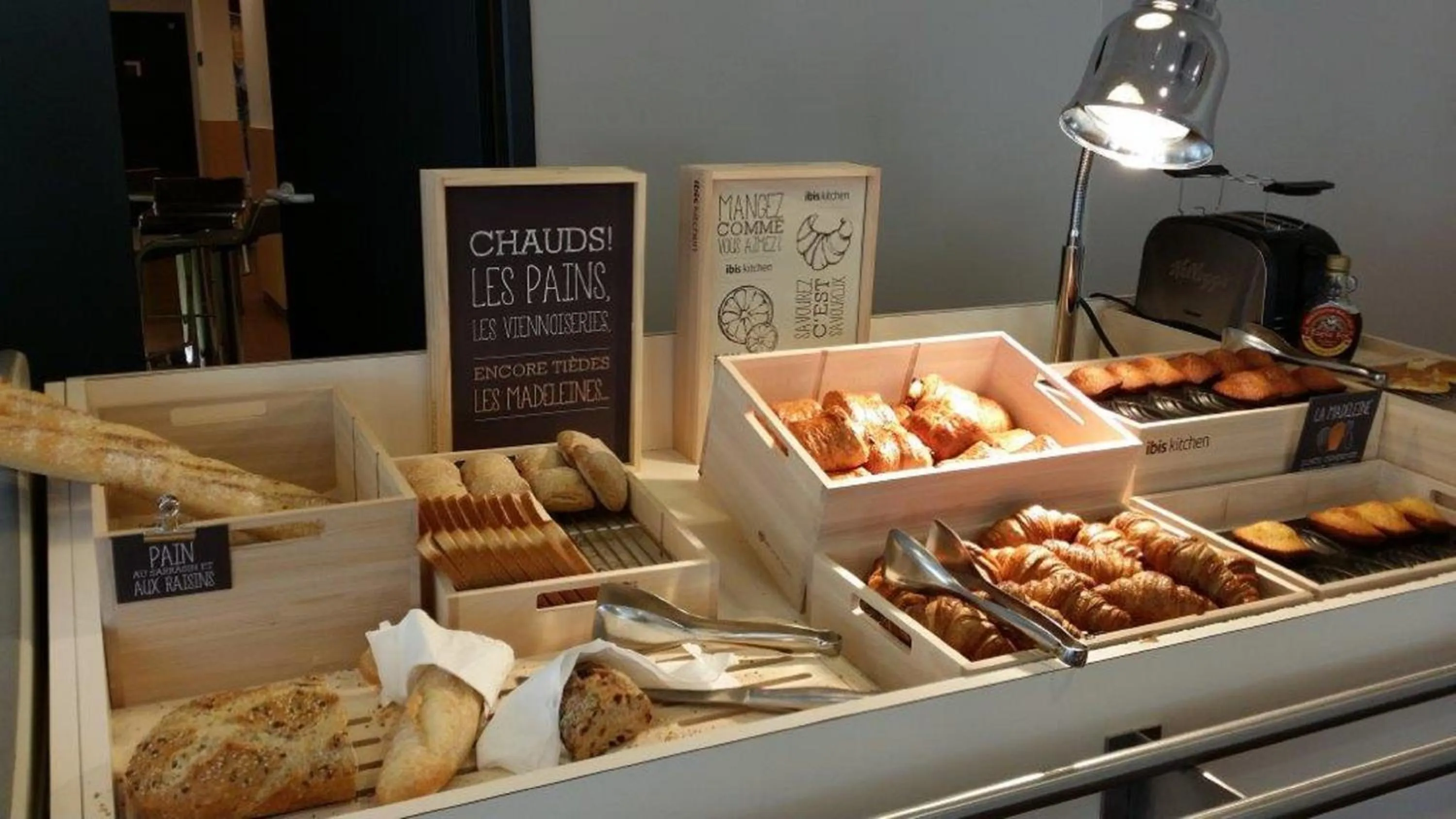 Buffet breakfast in ibis Cholet