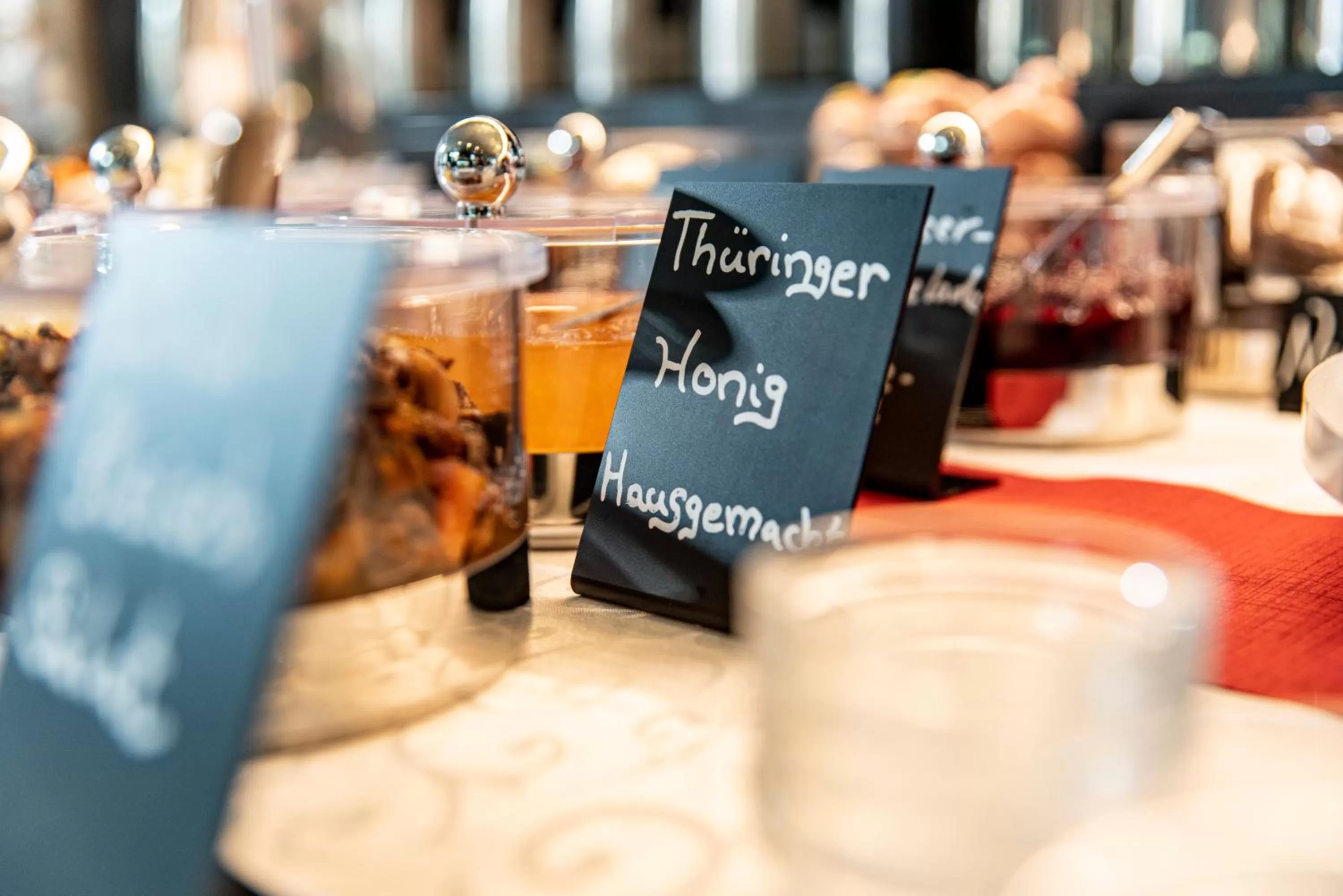 Buffet breakfast in Hotel Erbenhof