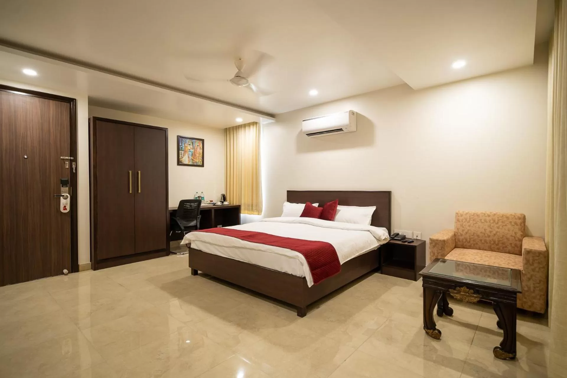 Bed in Sheerha Royal Residency-Near Jaipur Airport