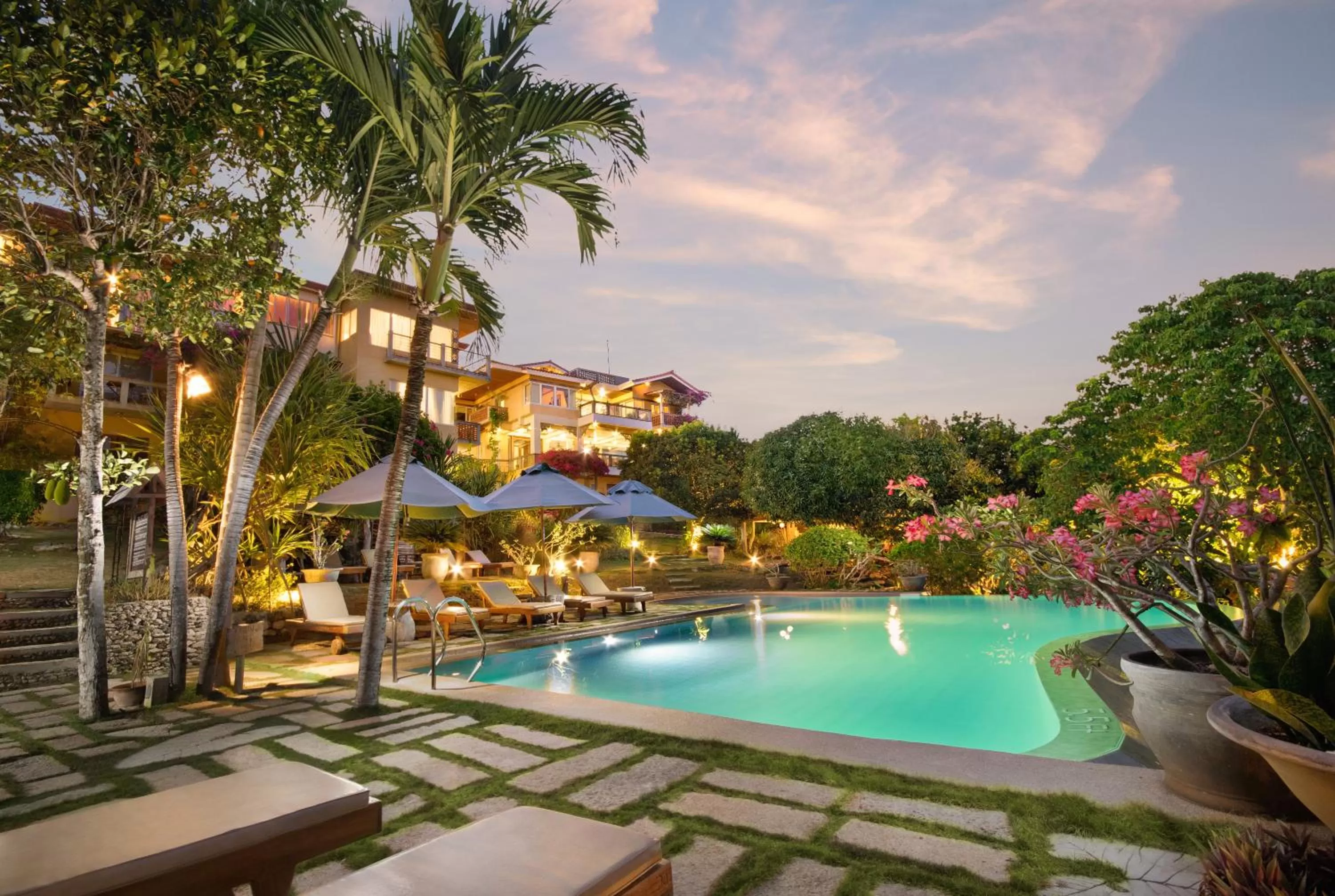 Swimming pool in Amarela Resort