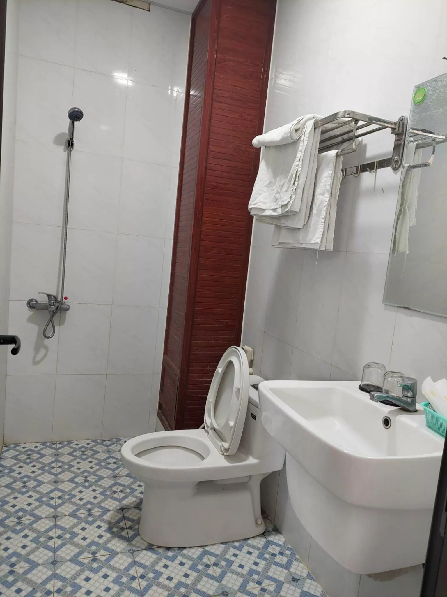 Bathroom in Hotel Sen Việt Bạc Liêu