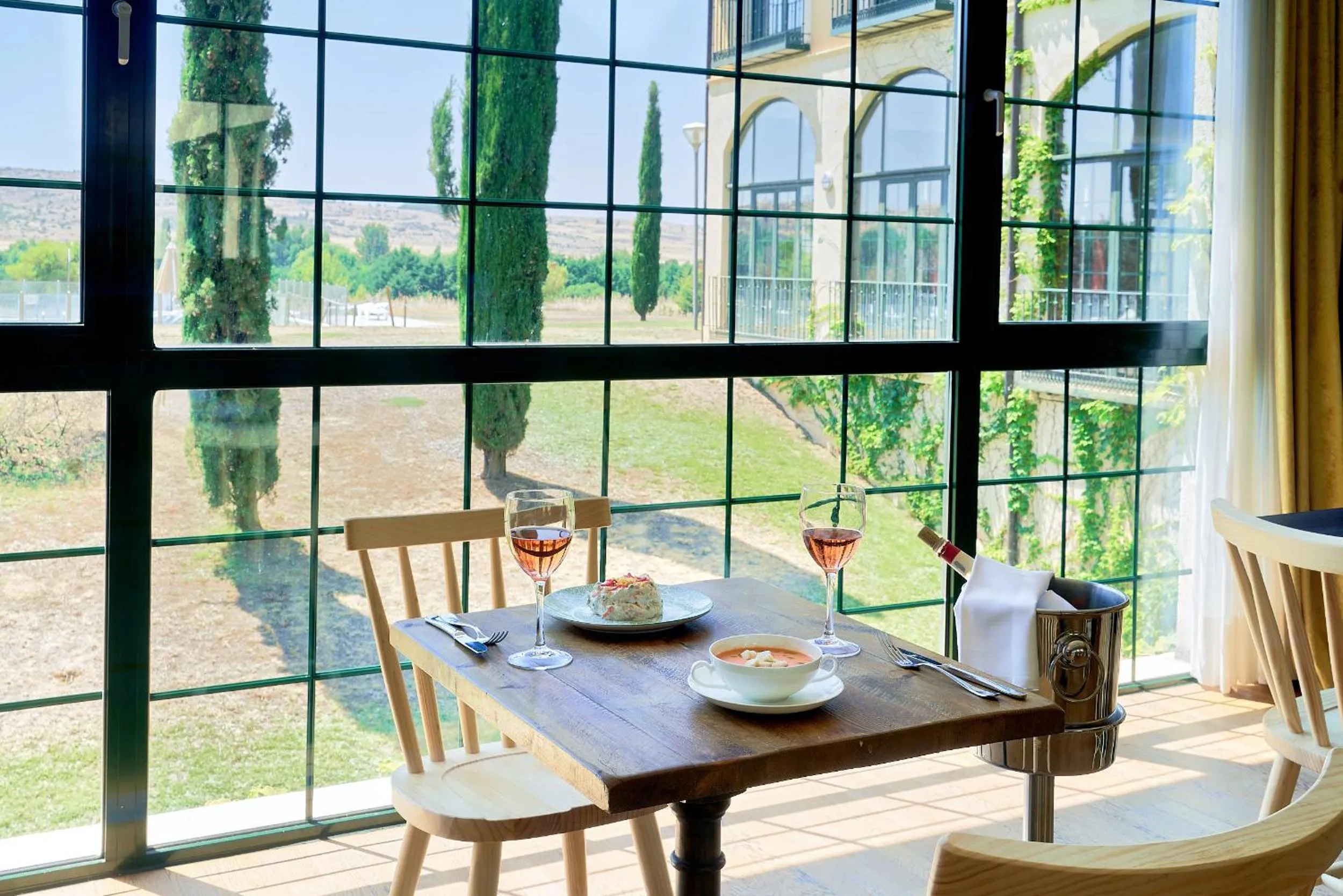 Dining area in Hotel Fontecruz Ávila