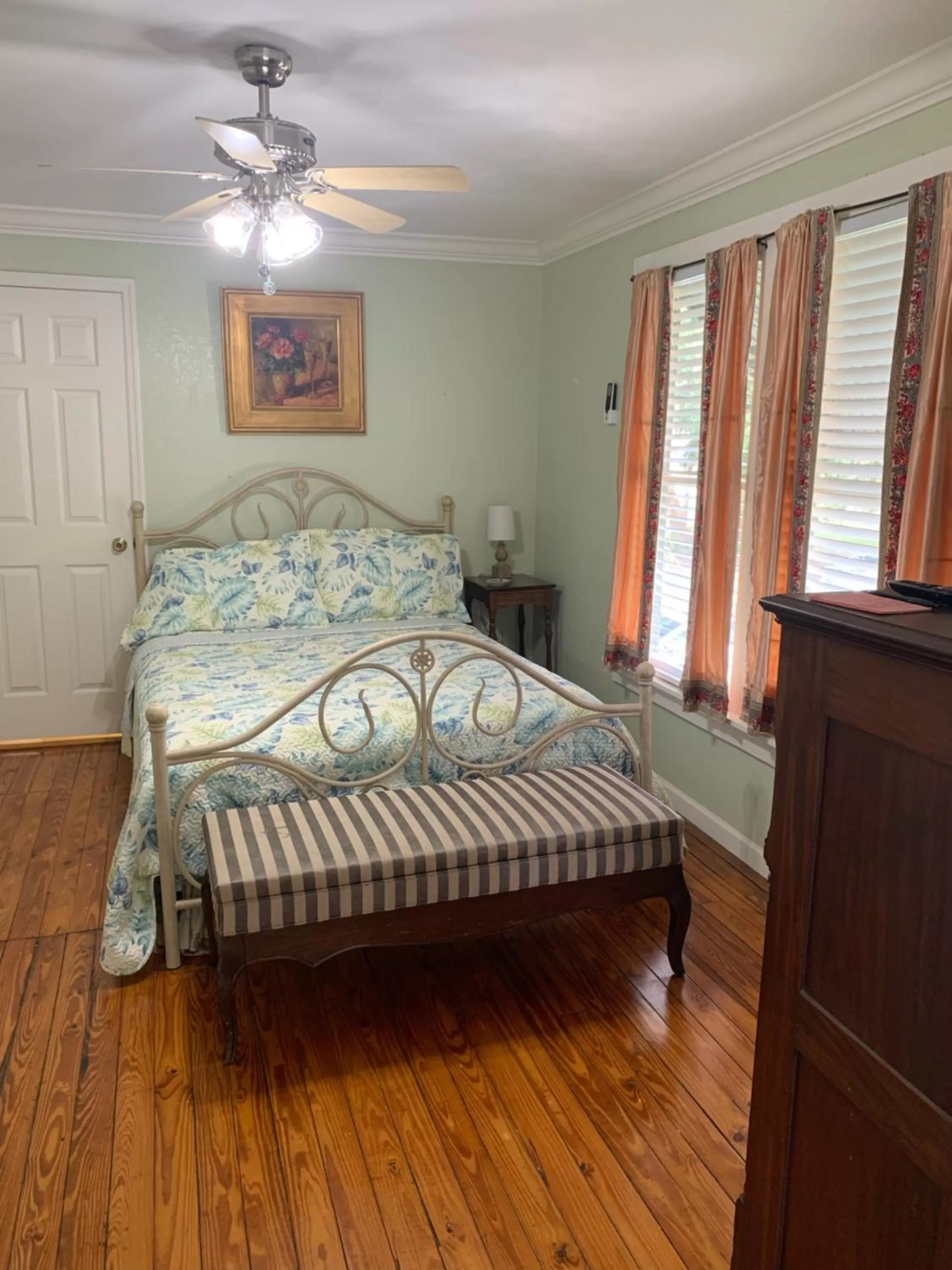 Bed in Nature Coast Inn & Cottages