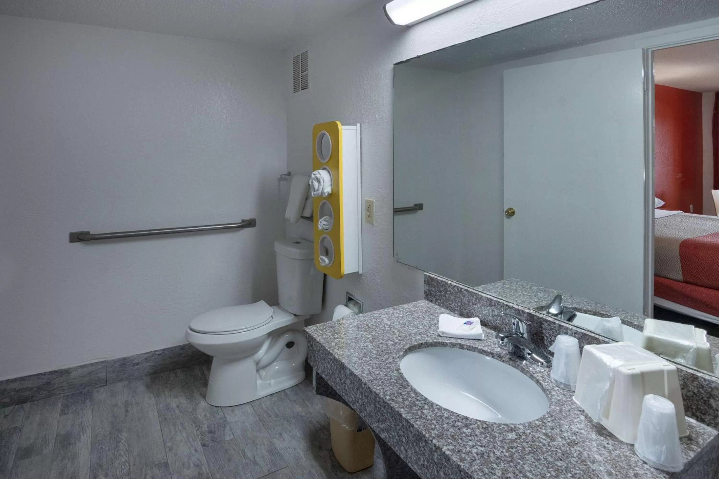 Bathroom in Motel 6-Montgomery, AL - Coliseum