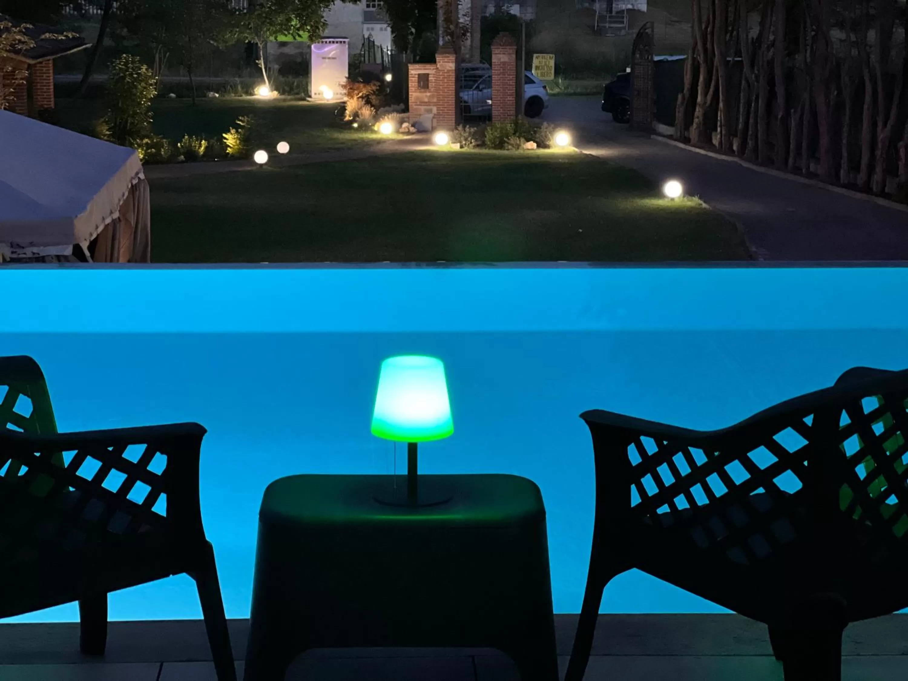 Pool view in Il BASÍN