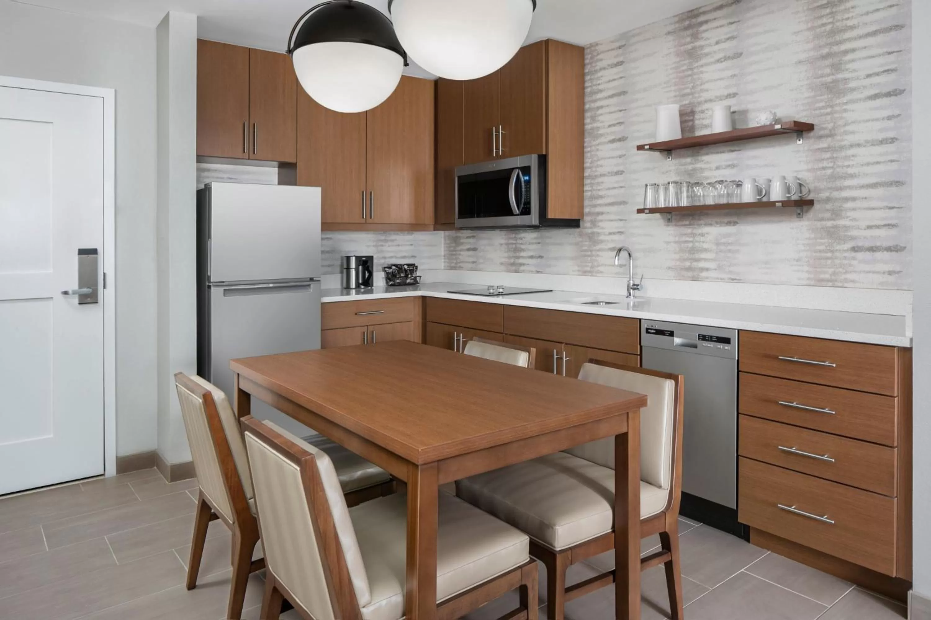 Kitchen or kitchenette in Residence Inn by Marriott Rehoboth Beach