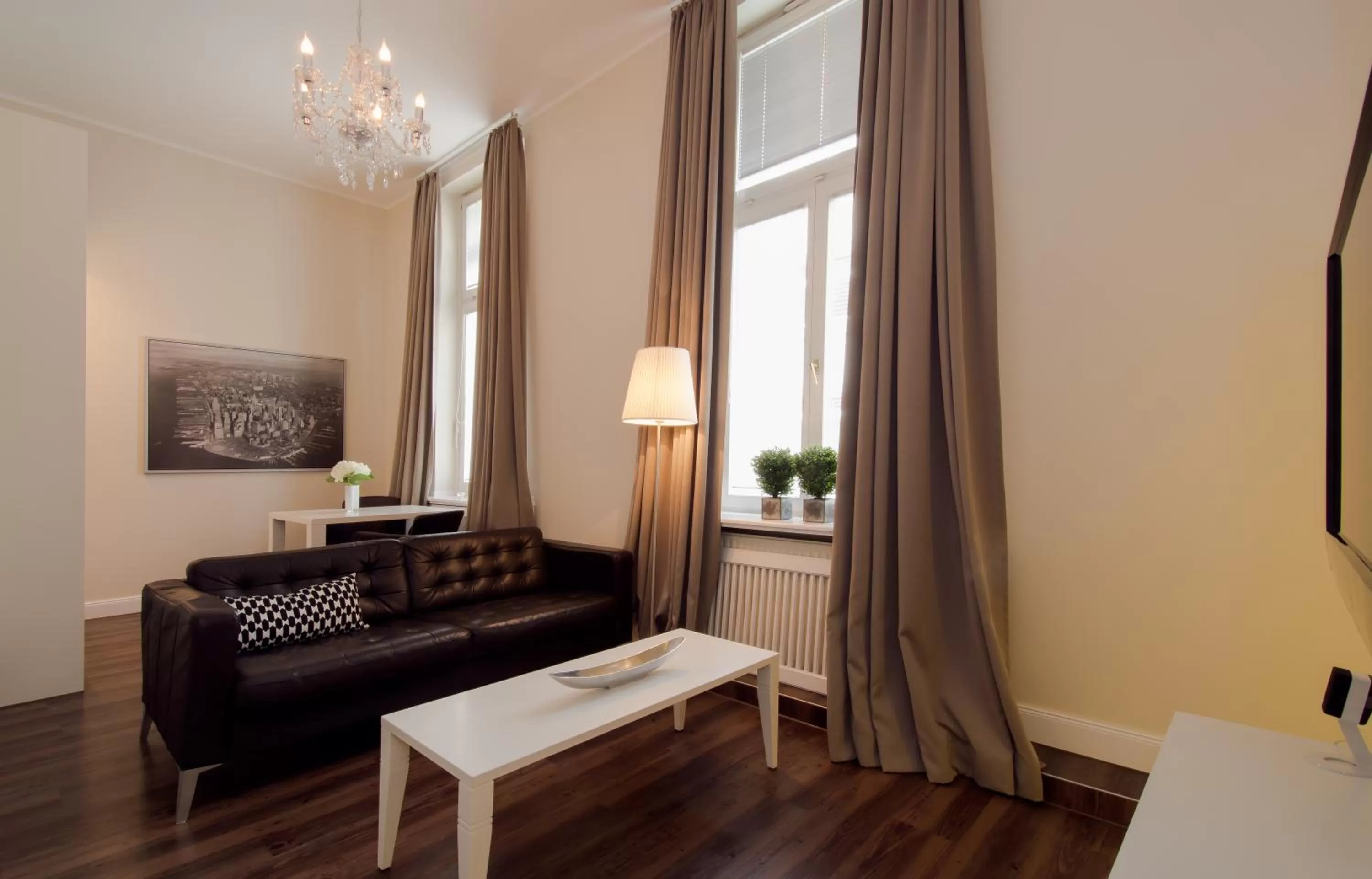 Living room, Seating Area in Carlstadt Suites Düsseldorf