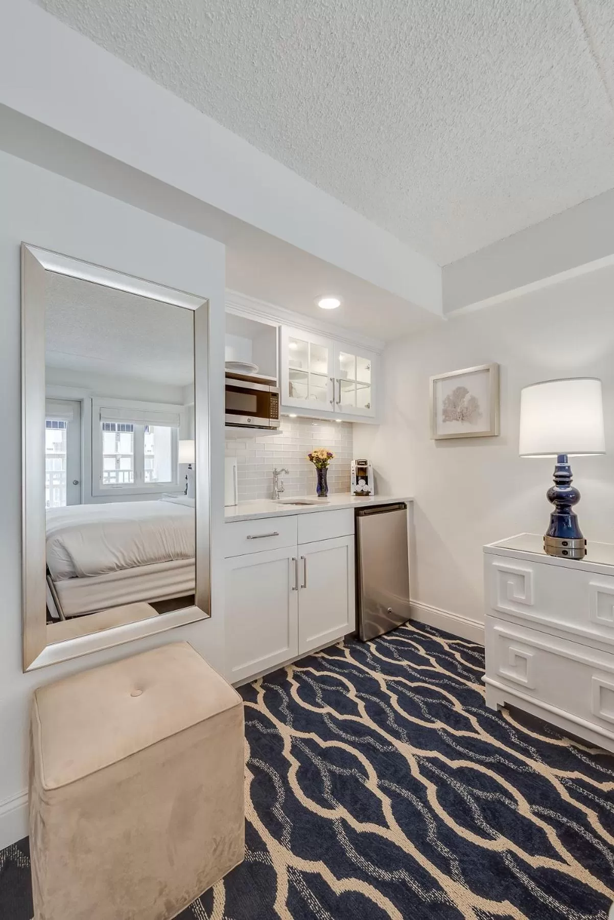 minibar, Bed in ICONA Cape May