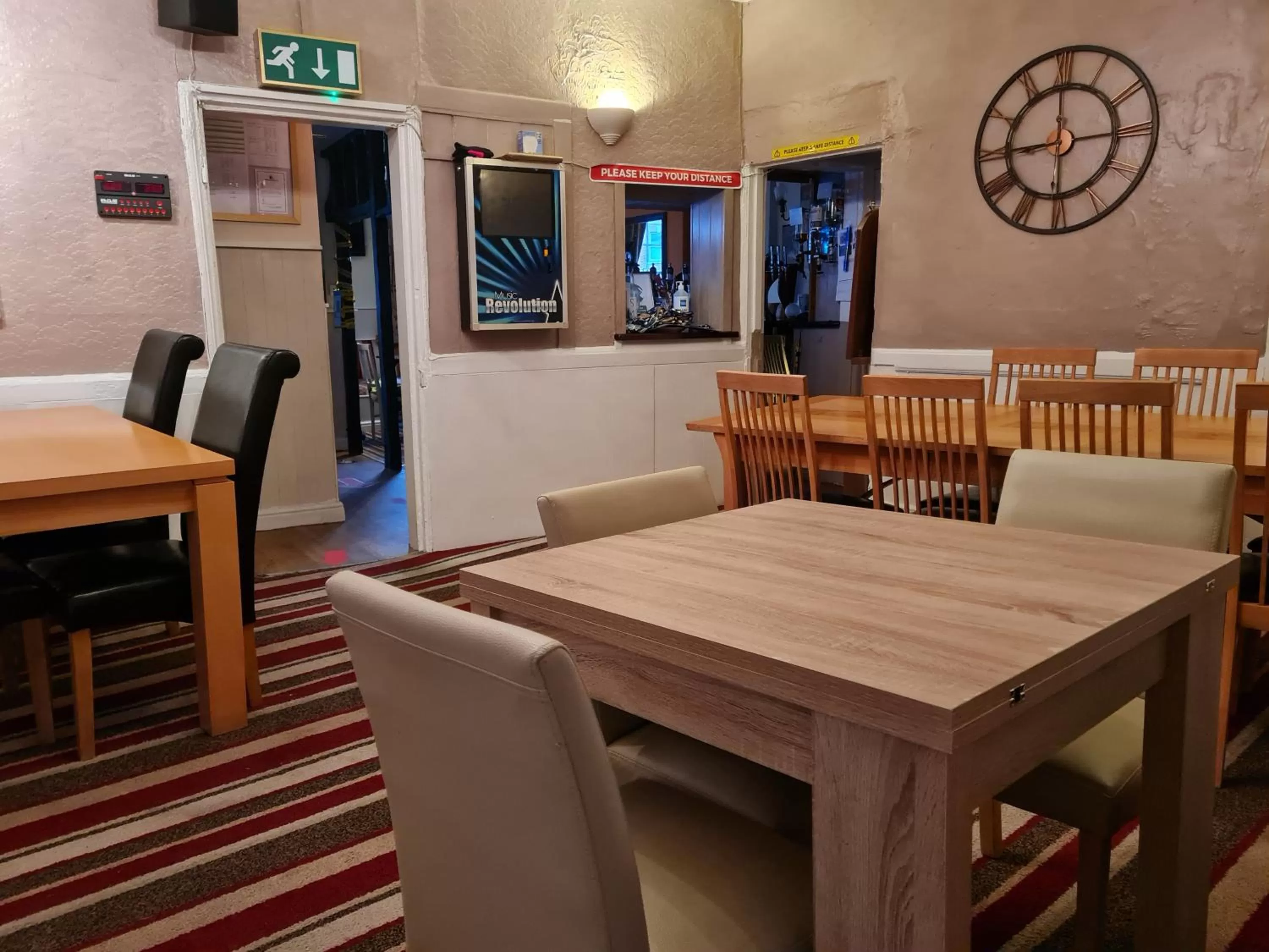 Restaurant/places to eat in The Pelican Inn